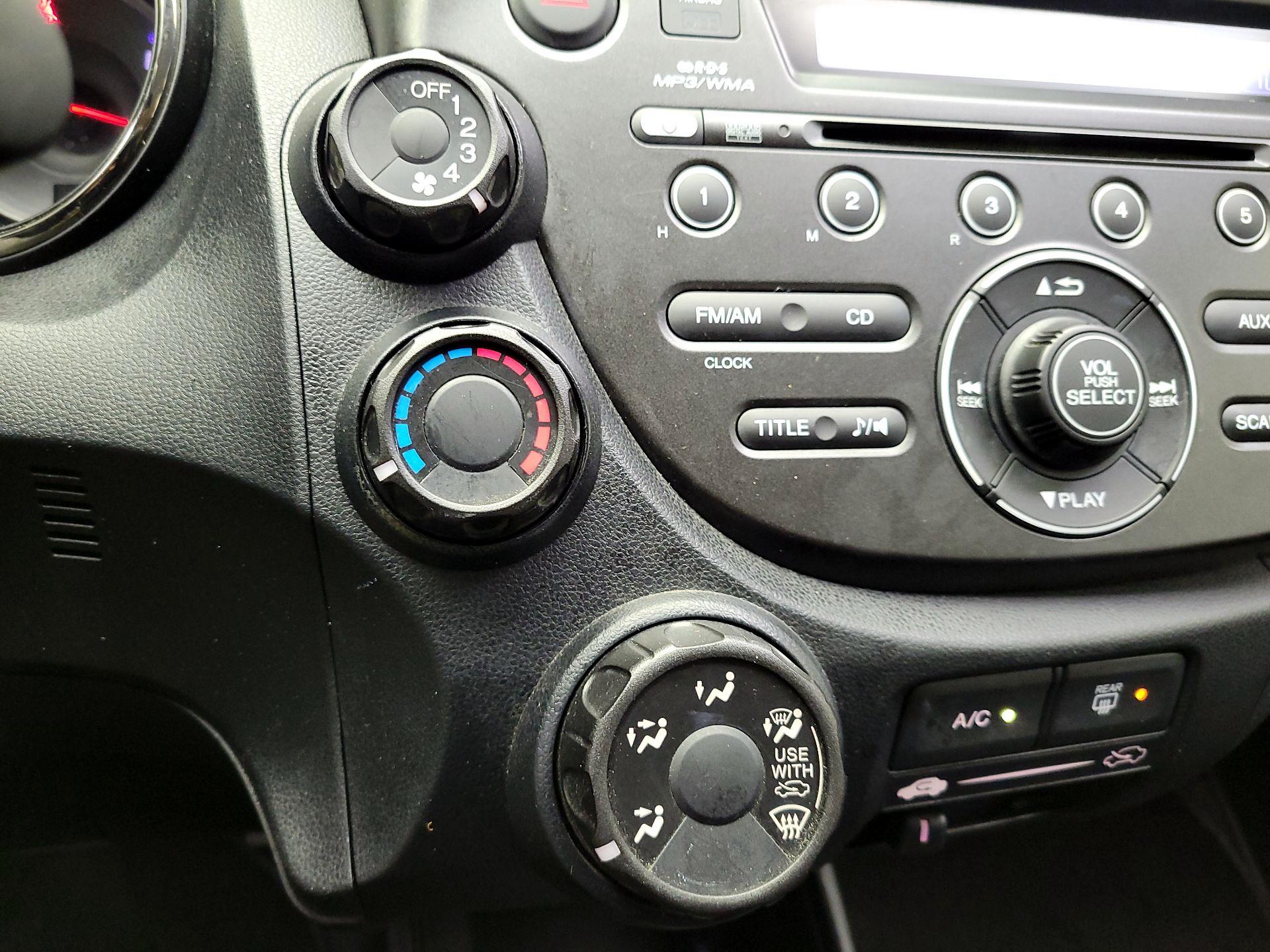 Thumbnail: 2013 Honda Fit - 15