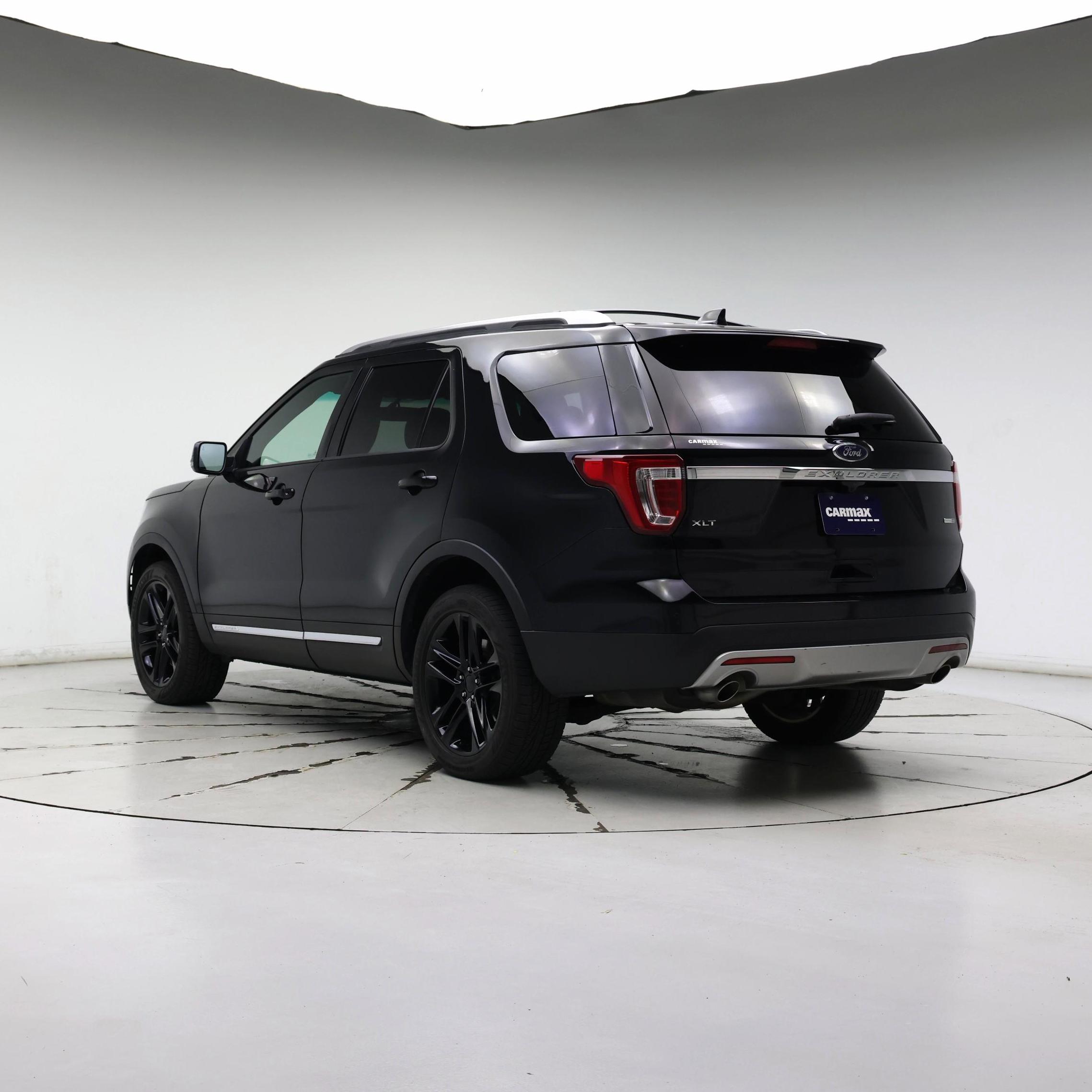 Thumbnail: 2016 Ford Explorer - 2