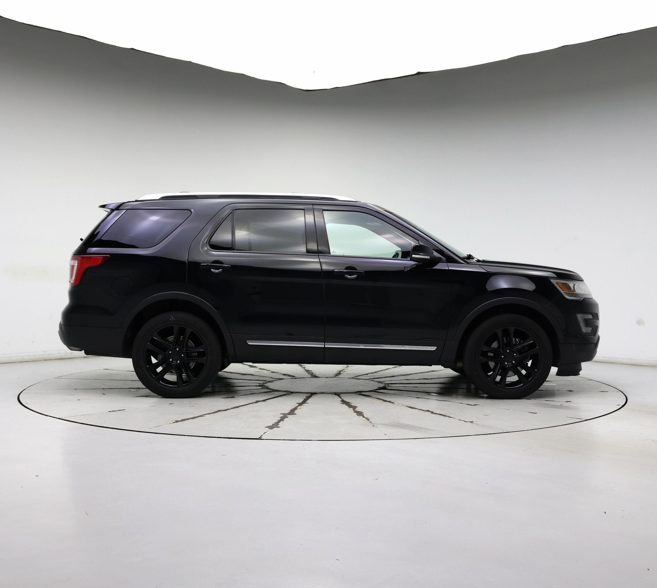 Thumbnail: 2016 Ford Explorer - 7