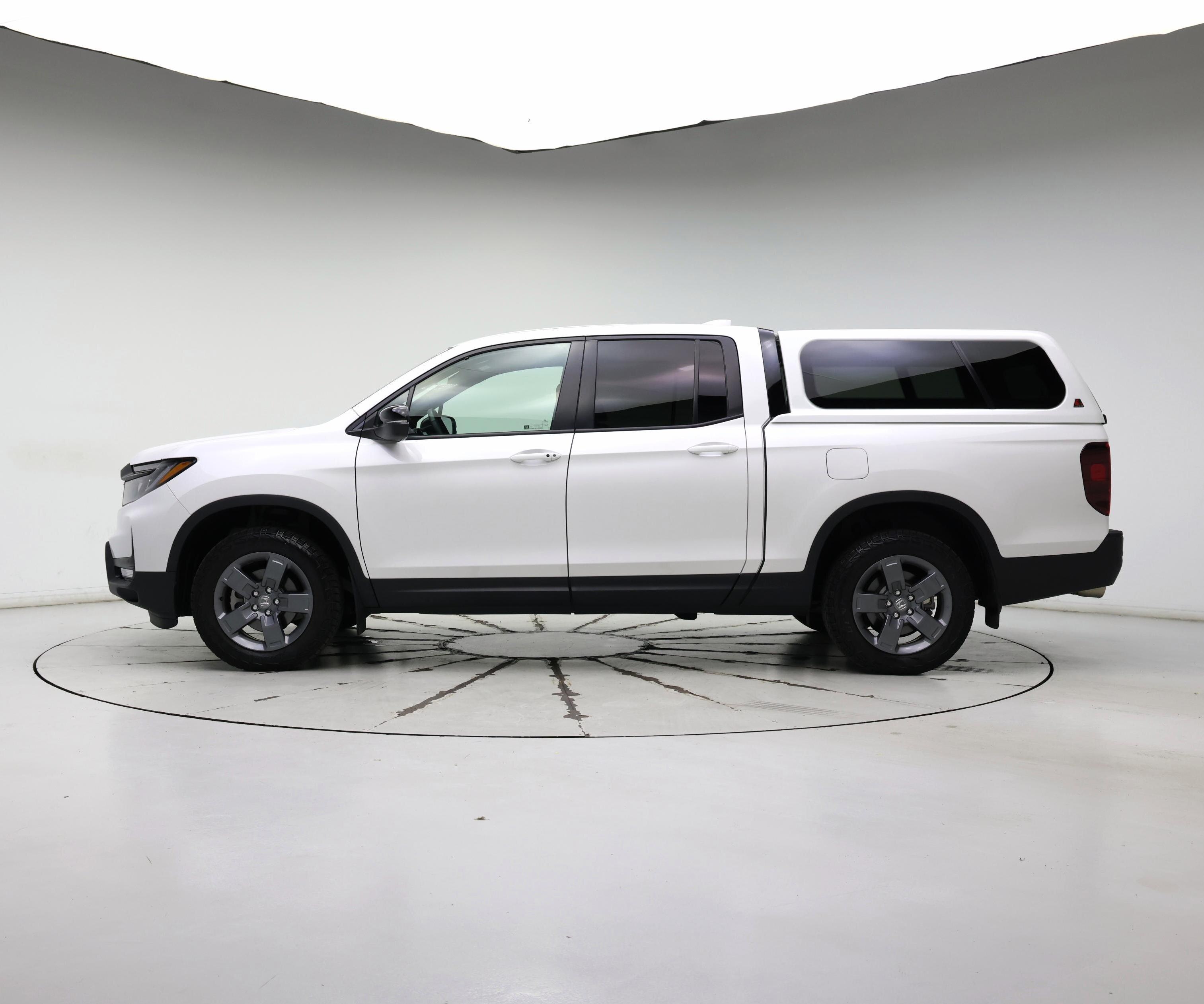 Thumbnail: 2025 Honda Ridgeline - 3