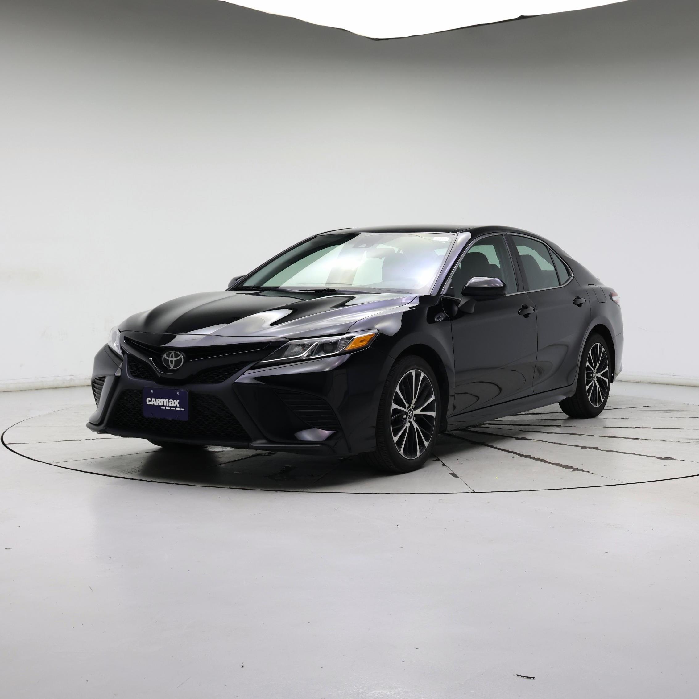 Thumbnail: 2020 Toyota Camry - 4