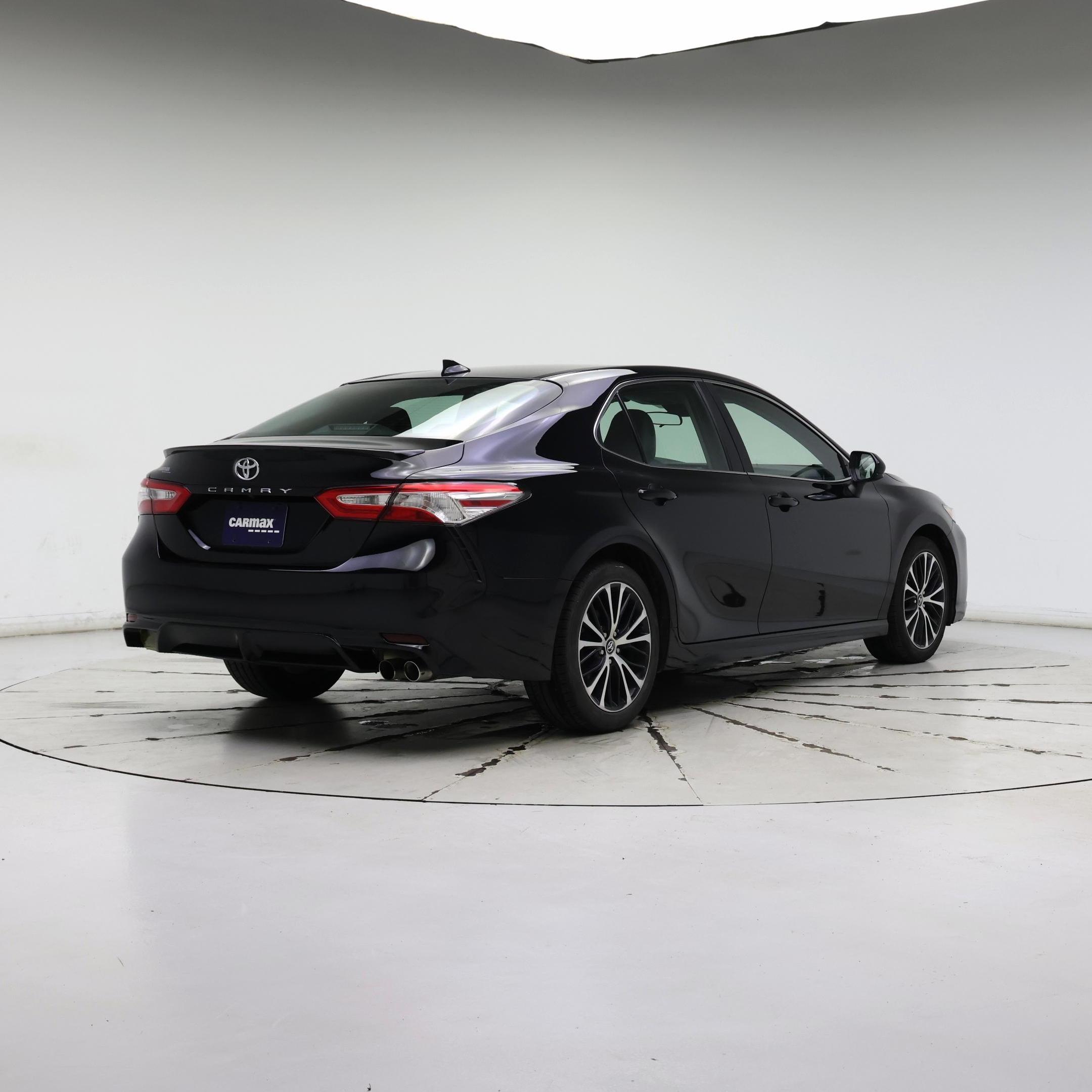 Thumbnail: 2020 Toyota Camry - 8