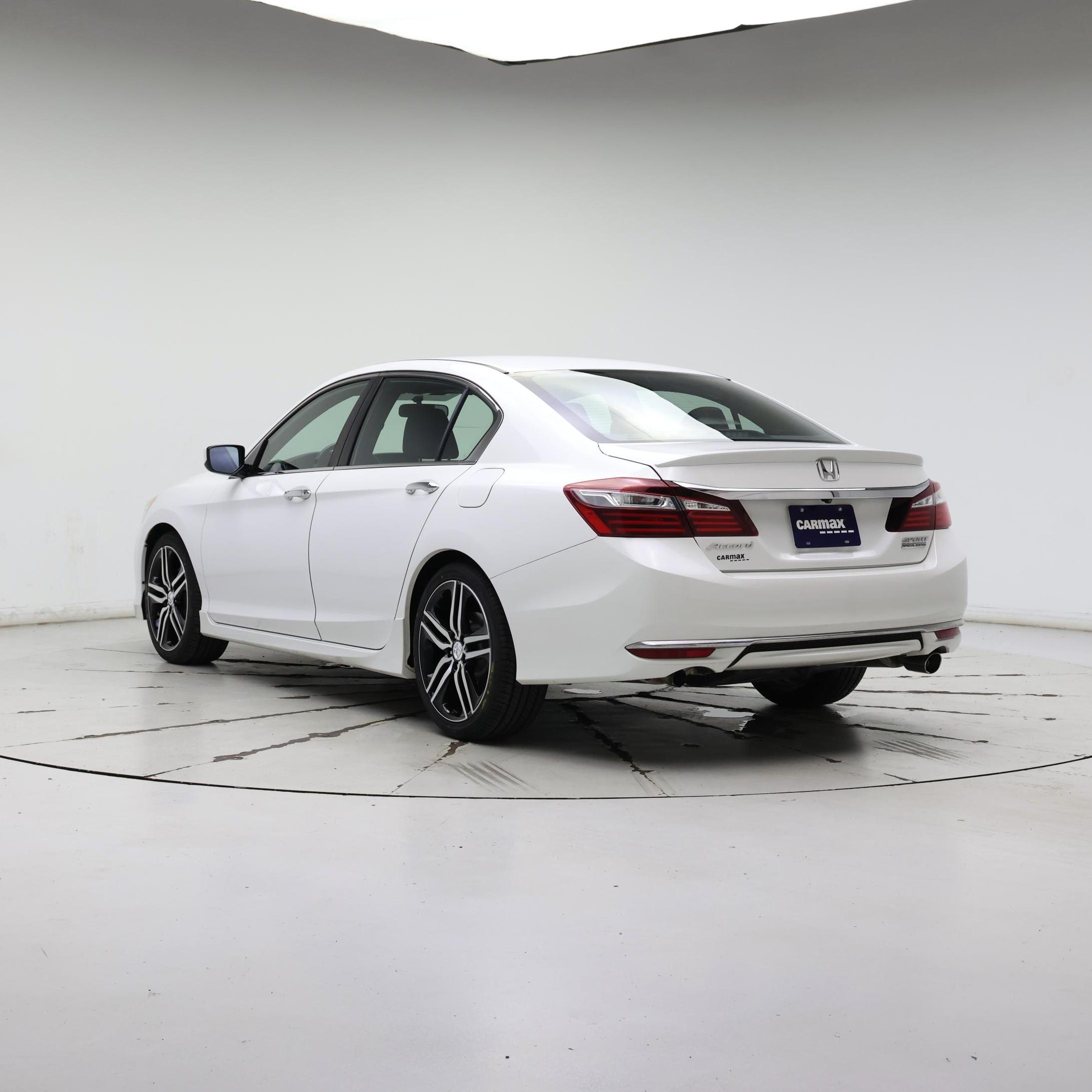 Thumbnail: 2017 Honda Accord - 2