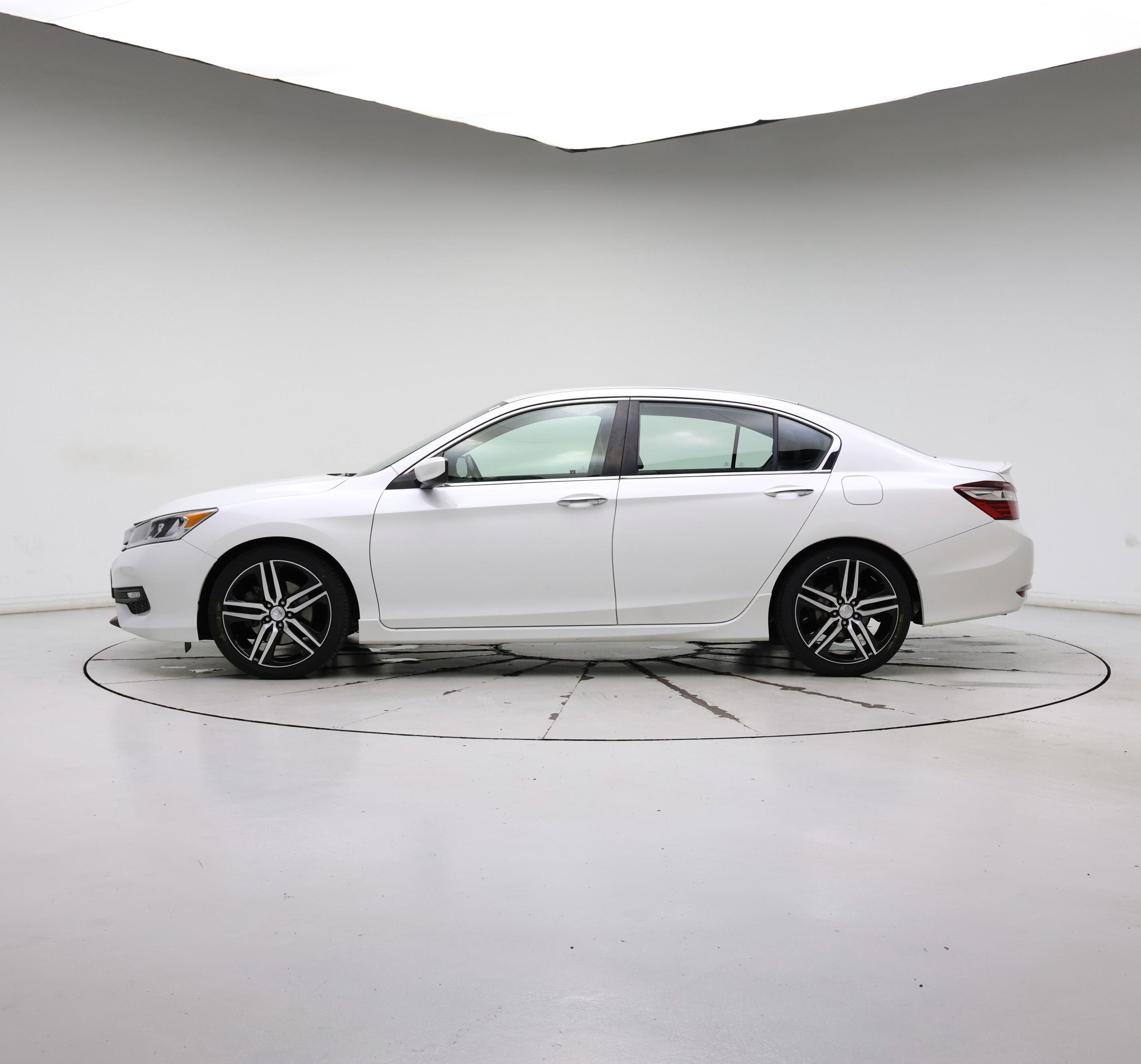 Thumbnail: 2017 Honda Accord - 3