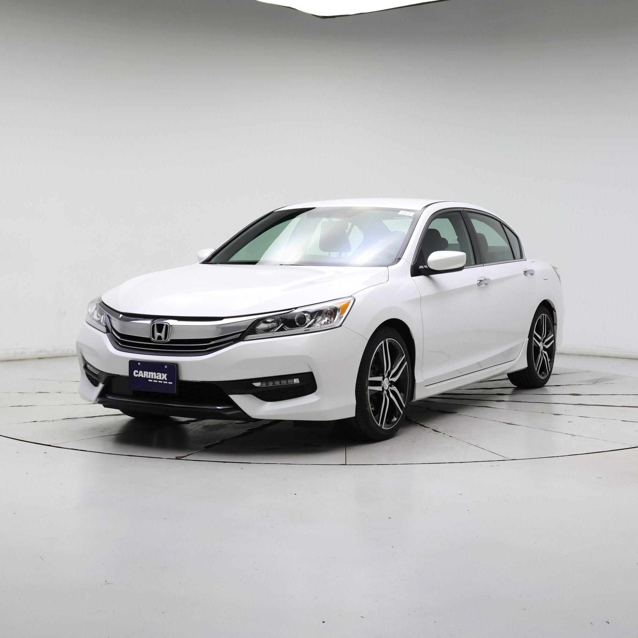 Thumbnail: 2017 Honda Accord - 4