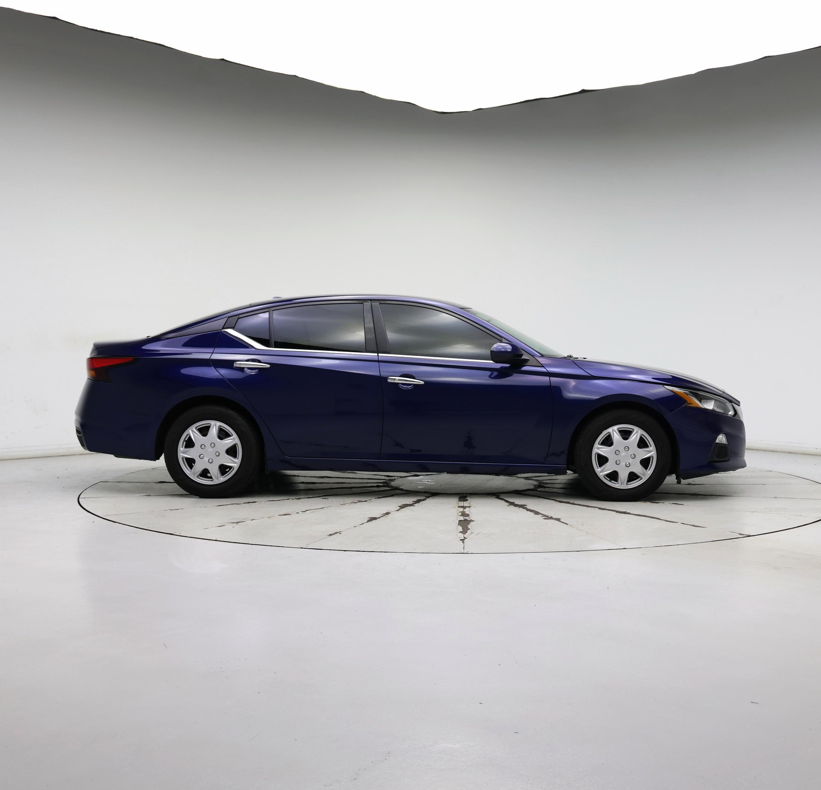 Thumbnail: 2020 Nissan Altima - 7