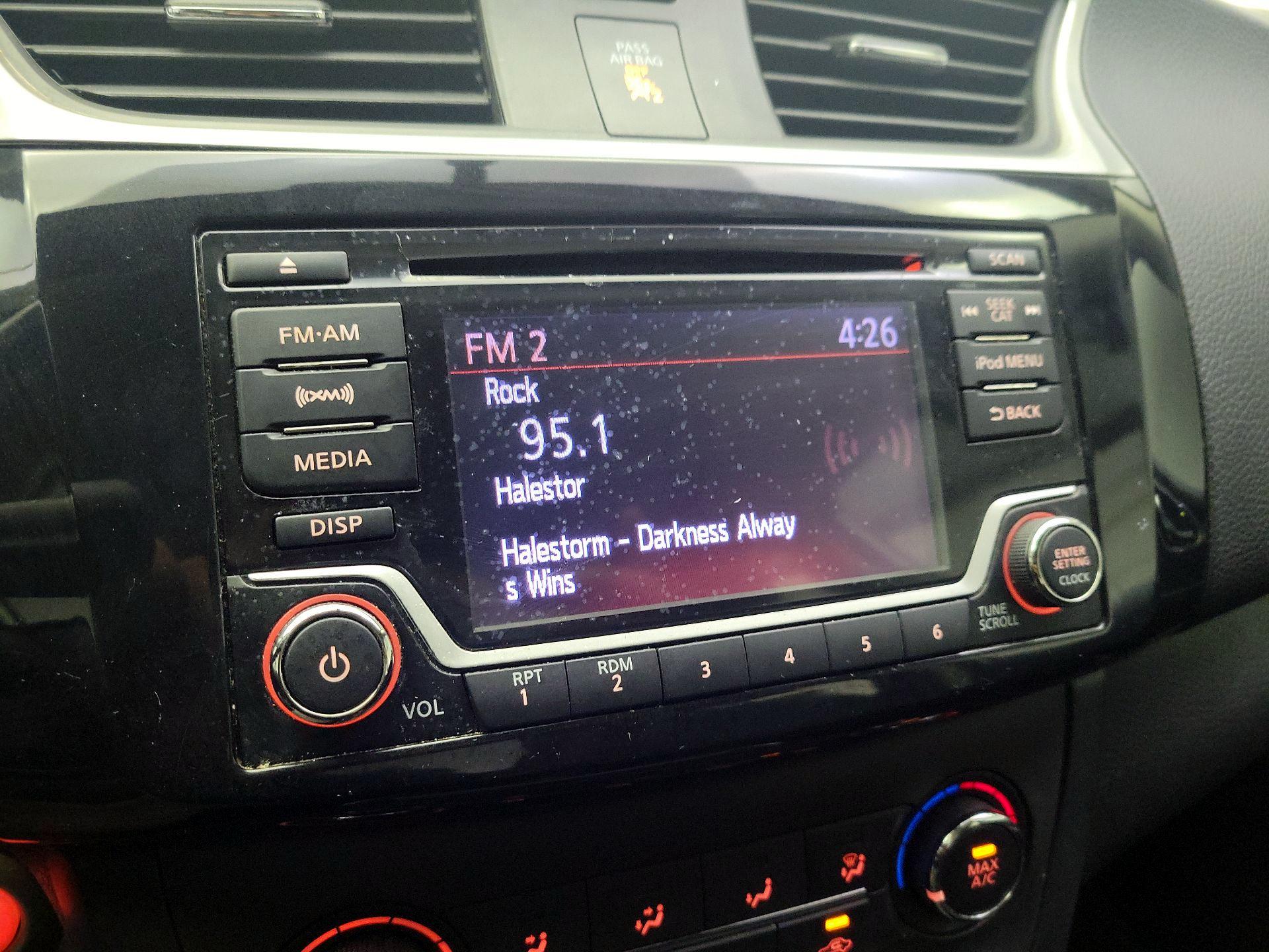 Thumbnail: 2017 Nissan Sentra - 15