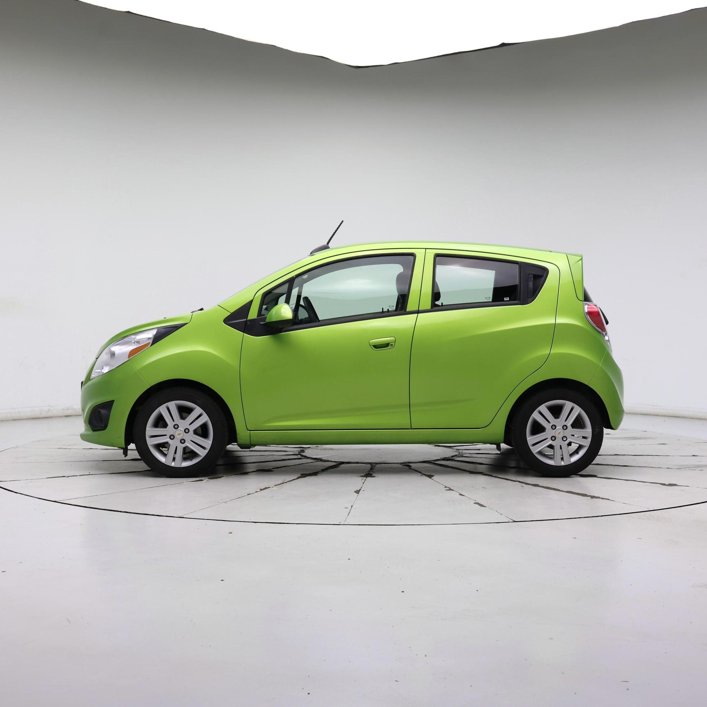 Thumbnail: 2015 Chevrolet Spark - 3
