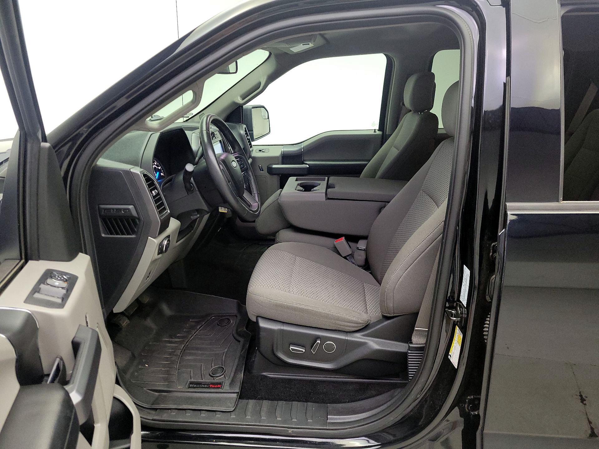 Thumbnail: 2017 Ford F-150 - 11