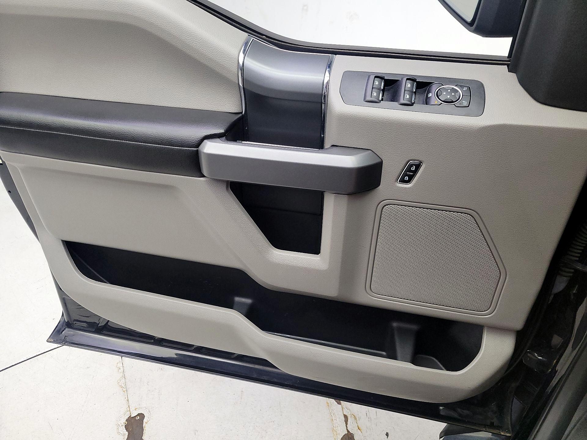 Thumbnail: 2017 Ford F-150 - 12