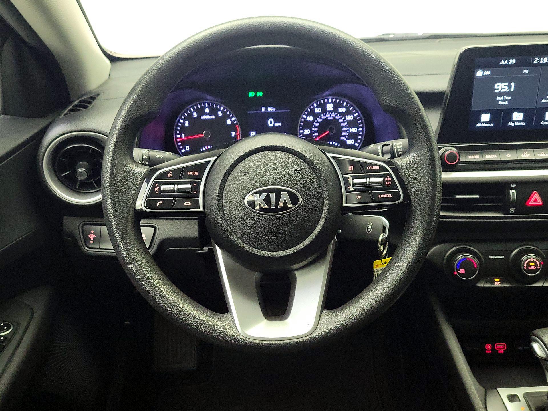 Thumbnail: 2021 Kia Forte - 10