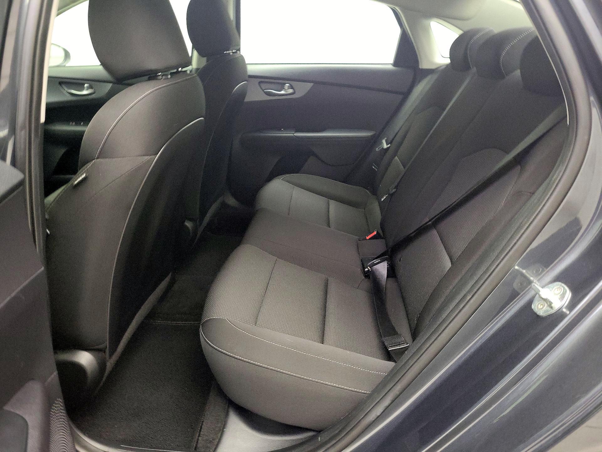 Thumbnail: 2021 Kia Forte - 19