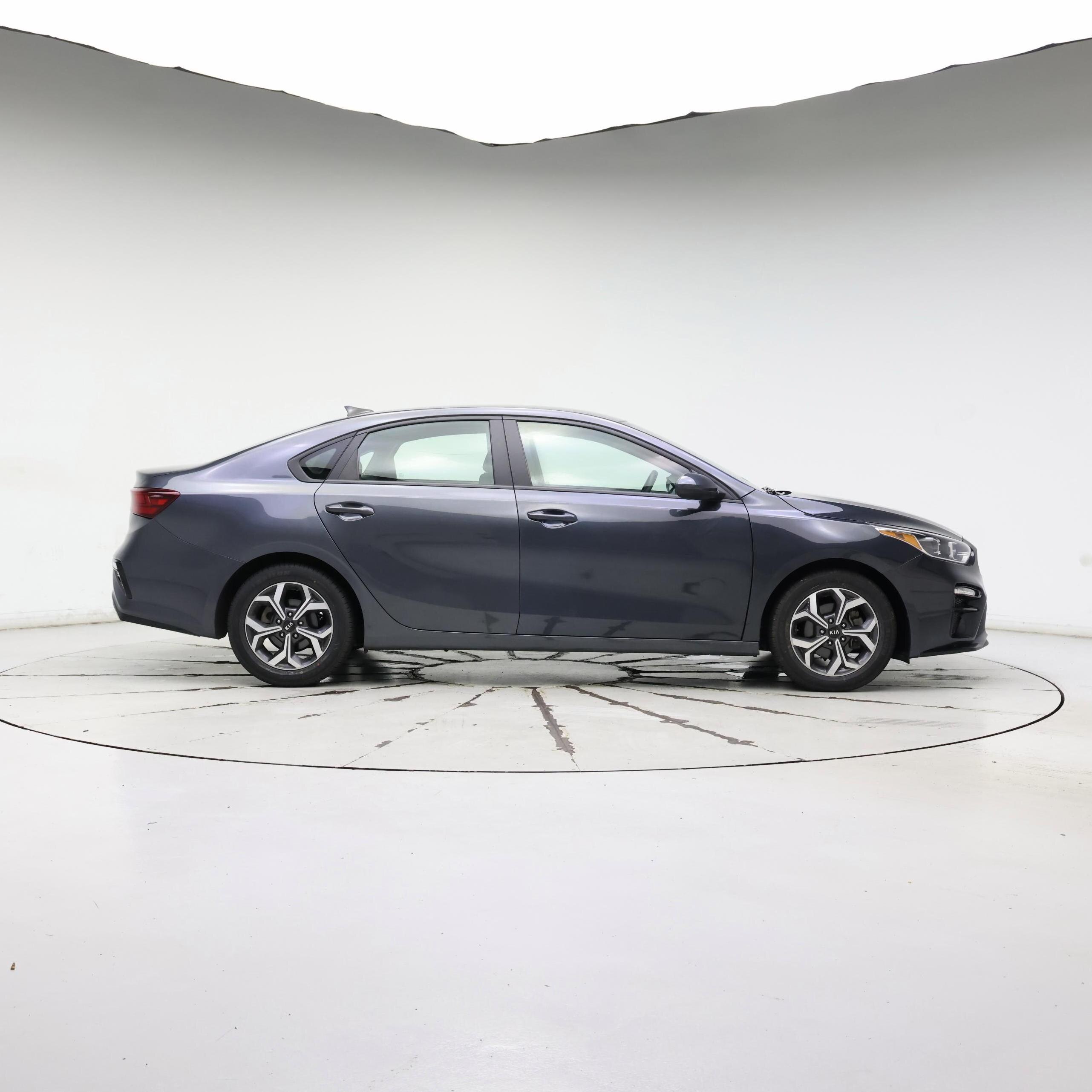 Thumbnail: 2021 Kia Forte - 7