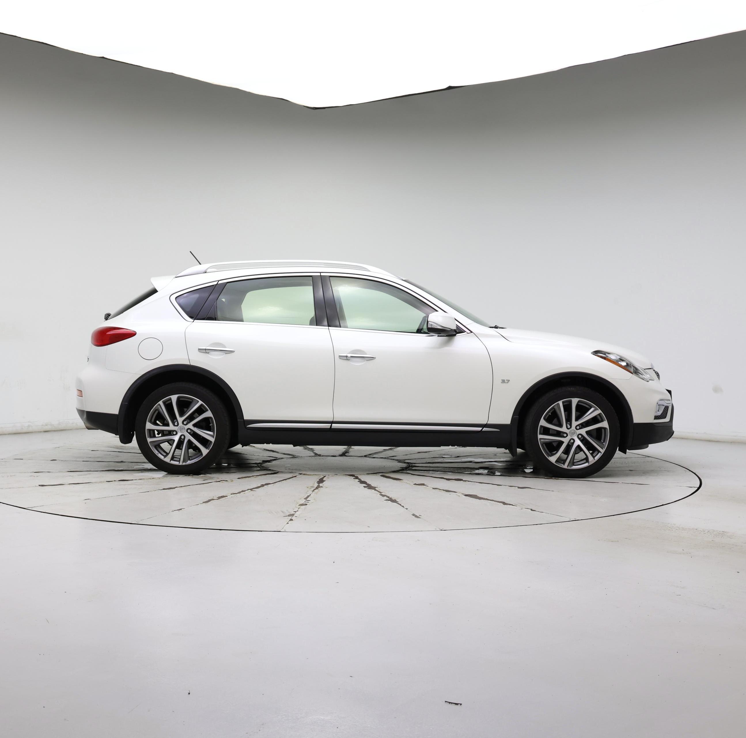 Thumbnail: 2017 INFINITI QX50 - 7