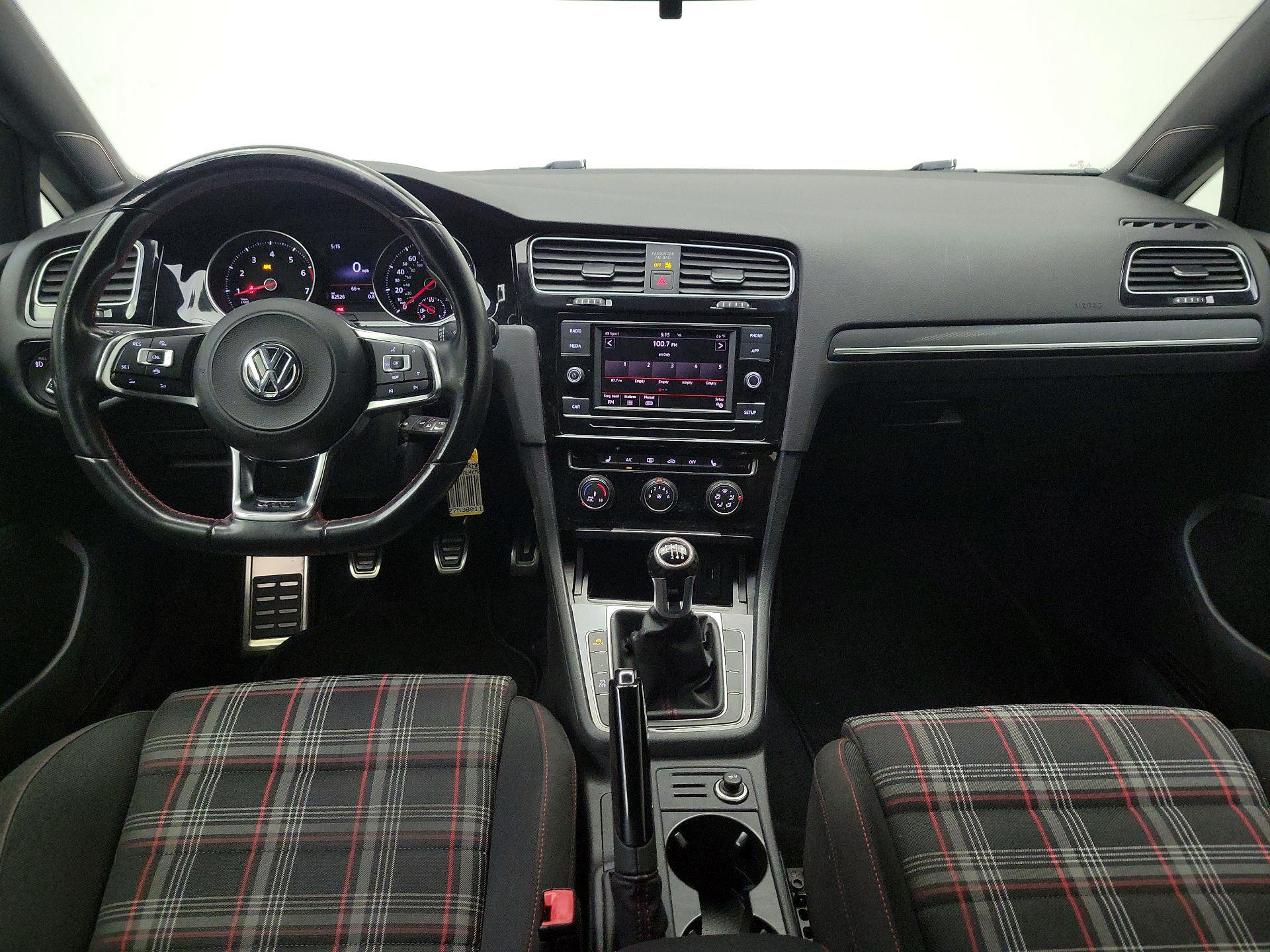 Thumbnail: 2019 Volkswagen Golf - 9