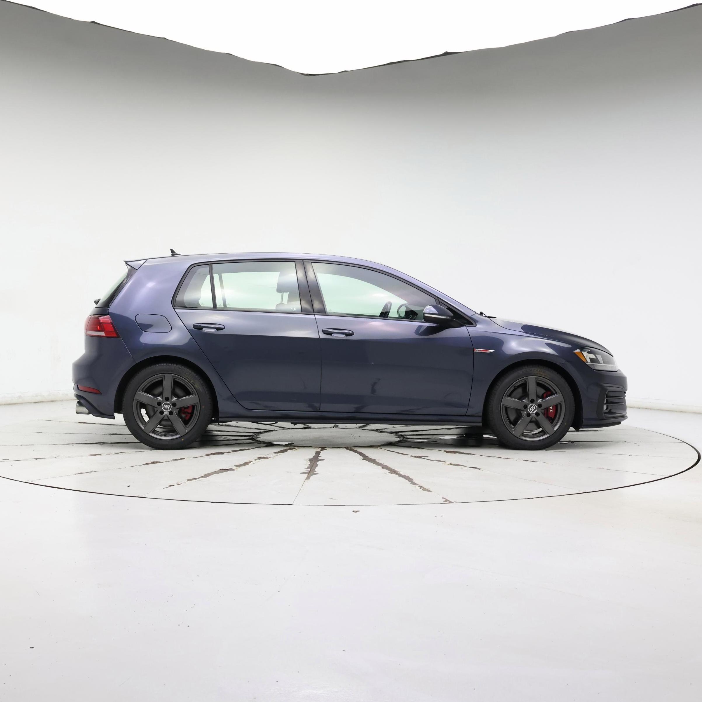 Thumbnail: 2019 Volkswagen Golf - 7