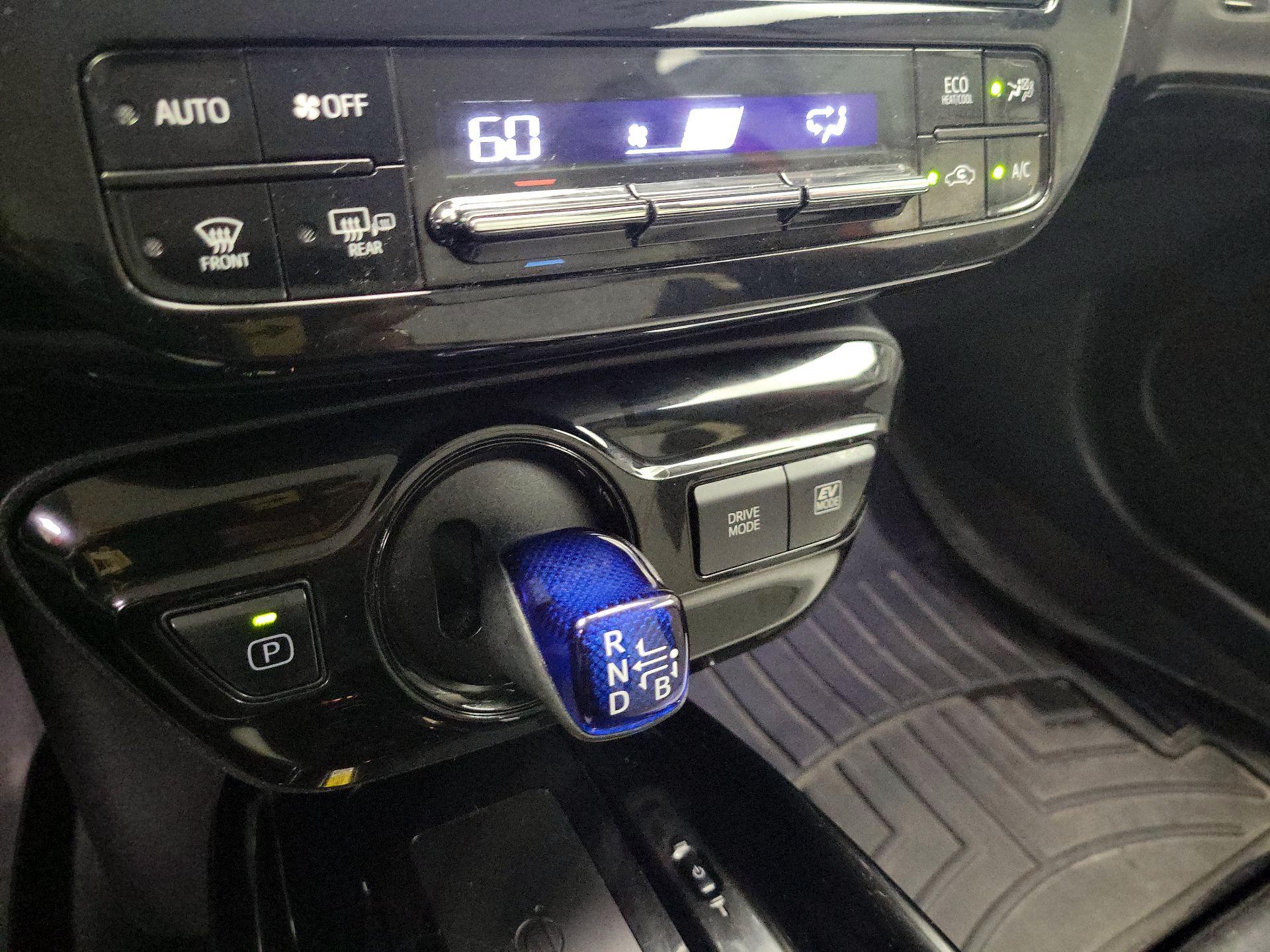 Thumbnail: 2020 Toyota Prius - 16