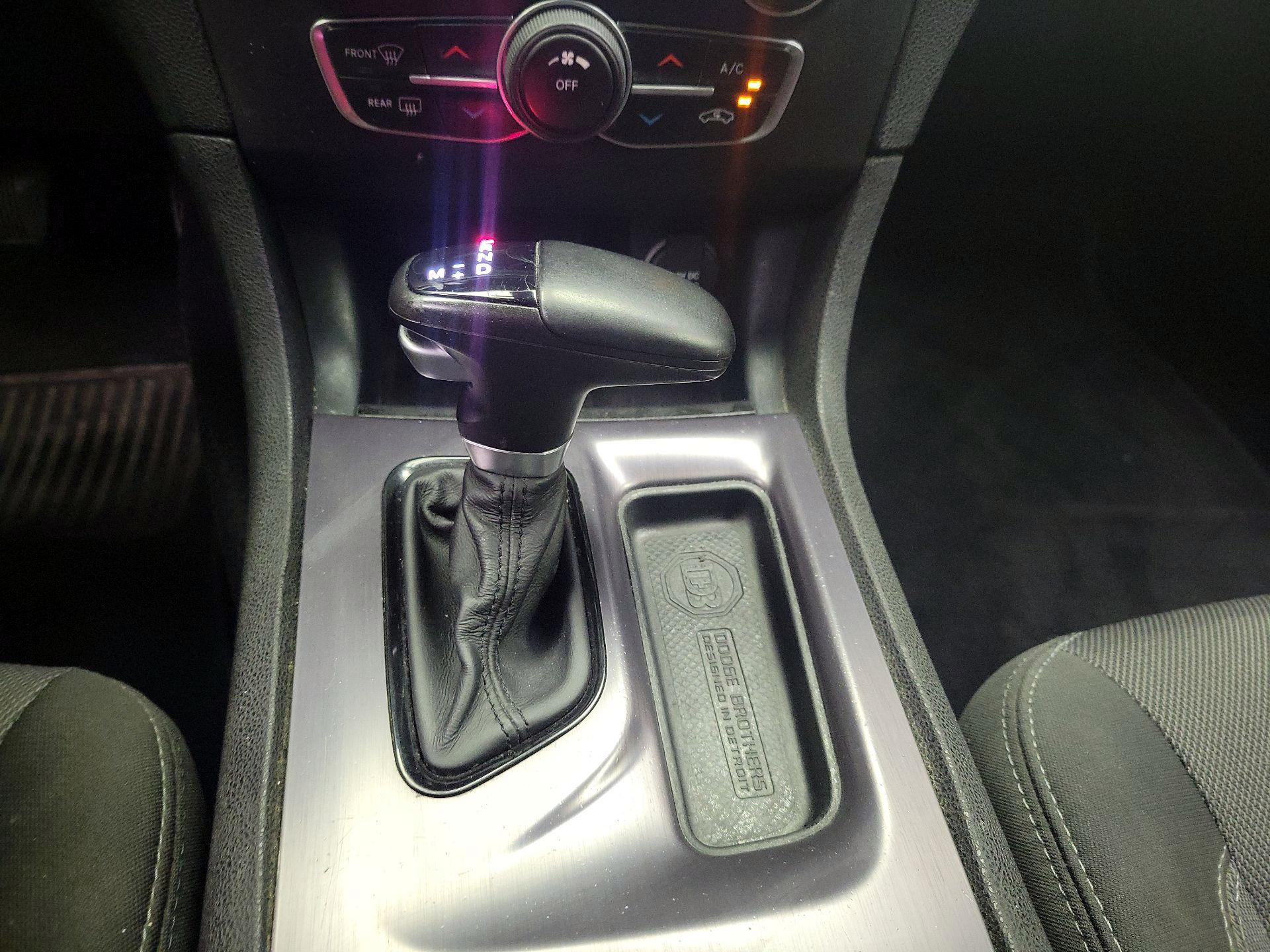 Thumbnail: 2018 Dodge Charger - 17