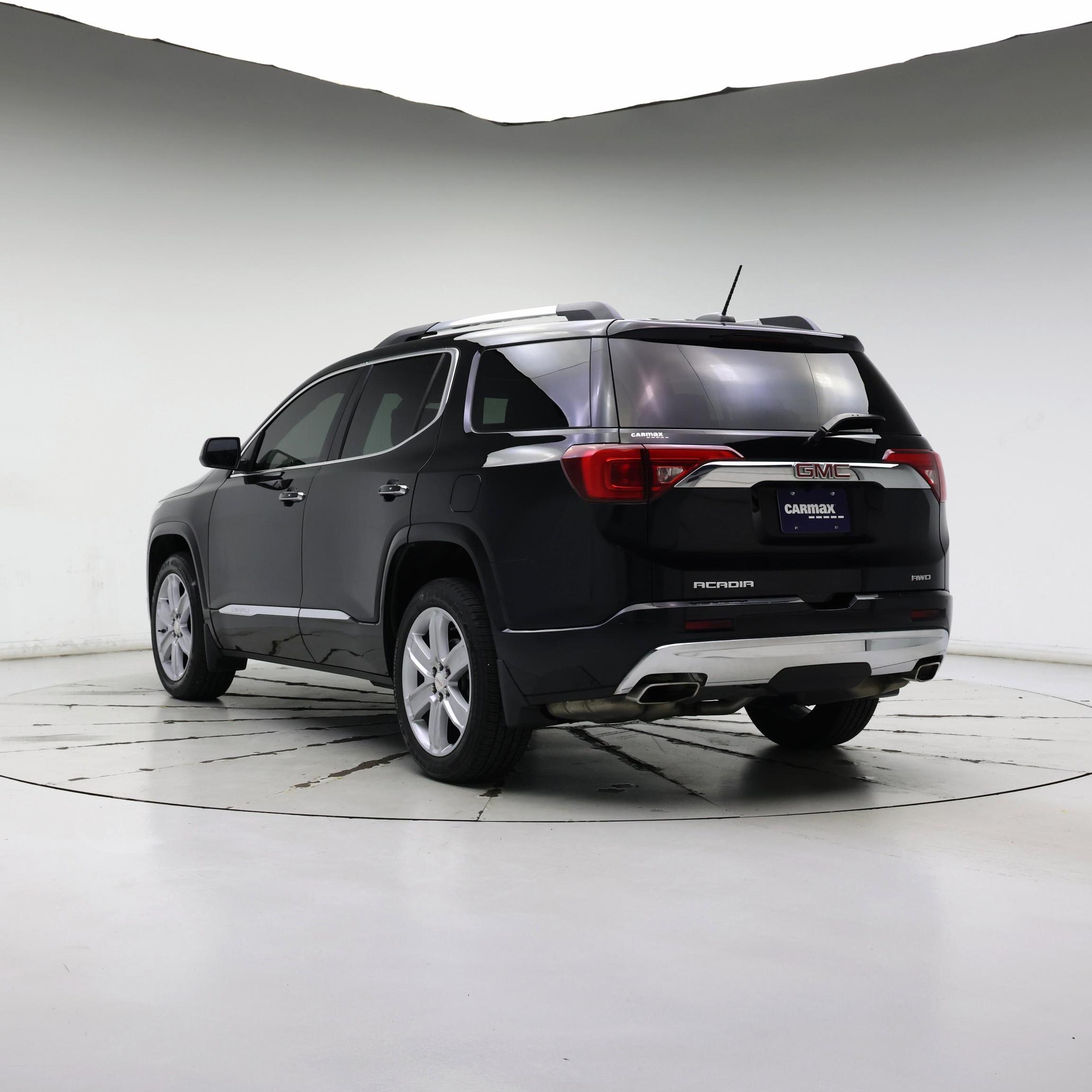 Thumbnail: 2017 GMC Acadia - 2