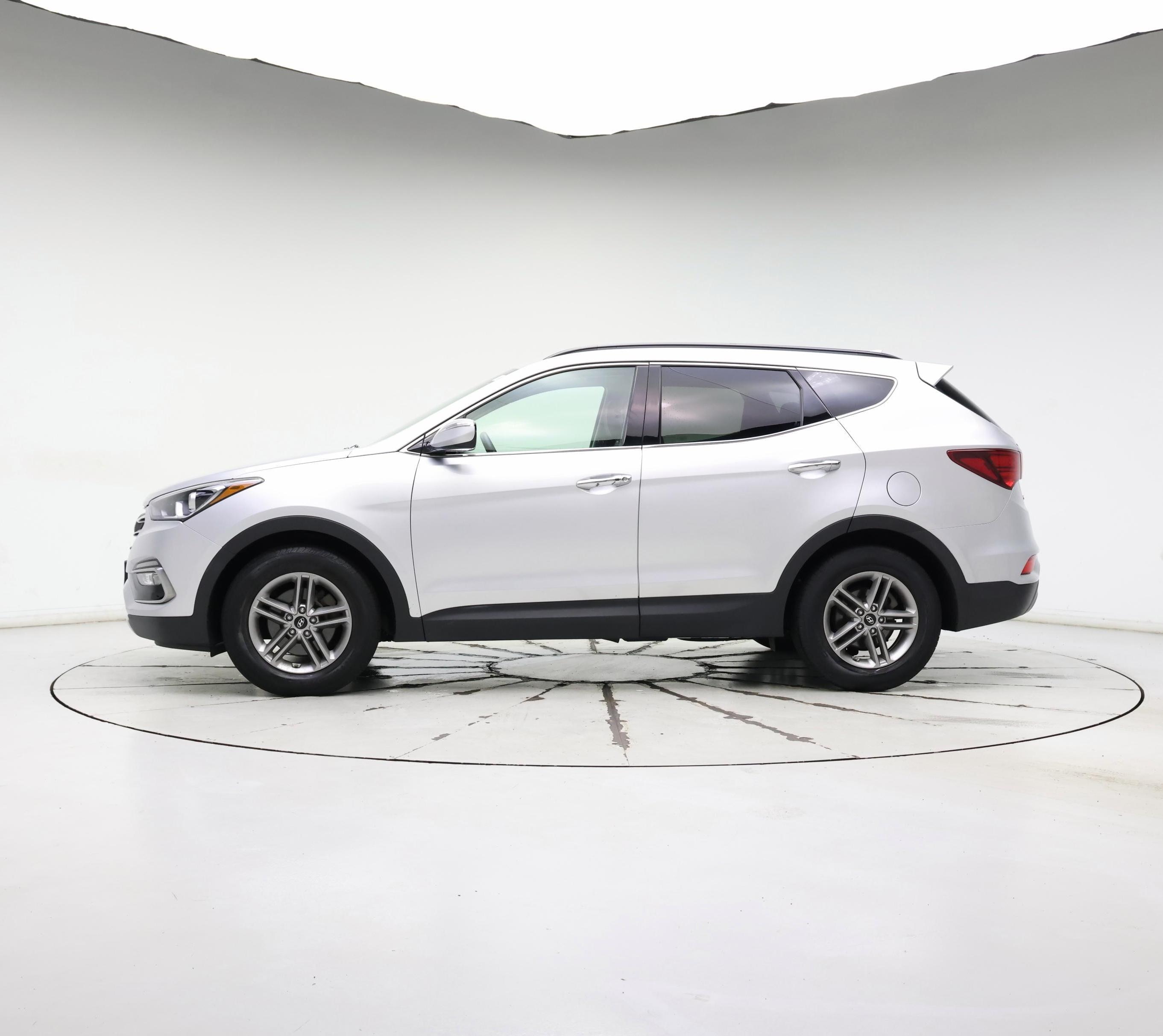 Thumbnail: 2018 Hyundai Santa Fe - 3