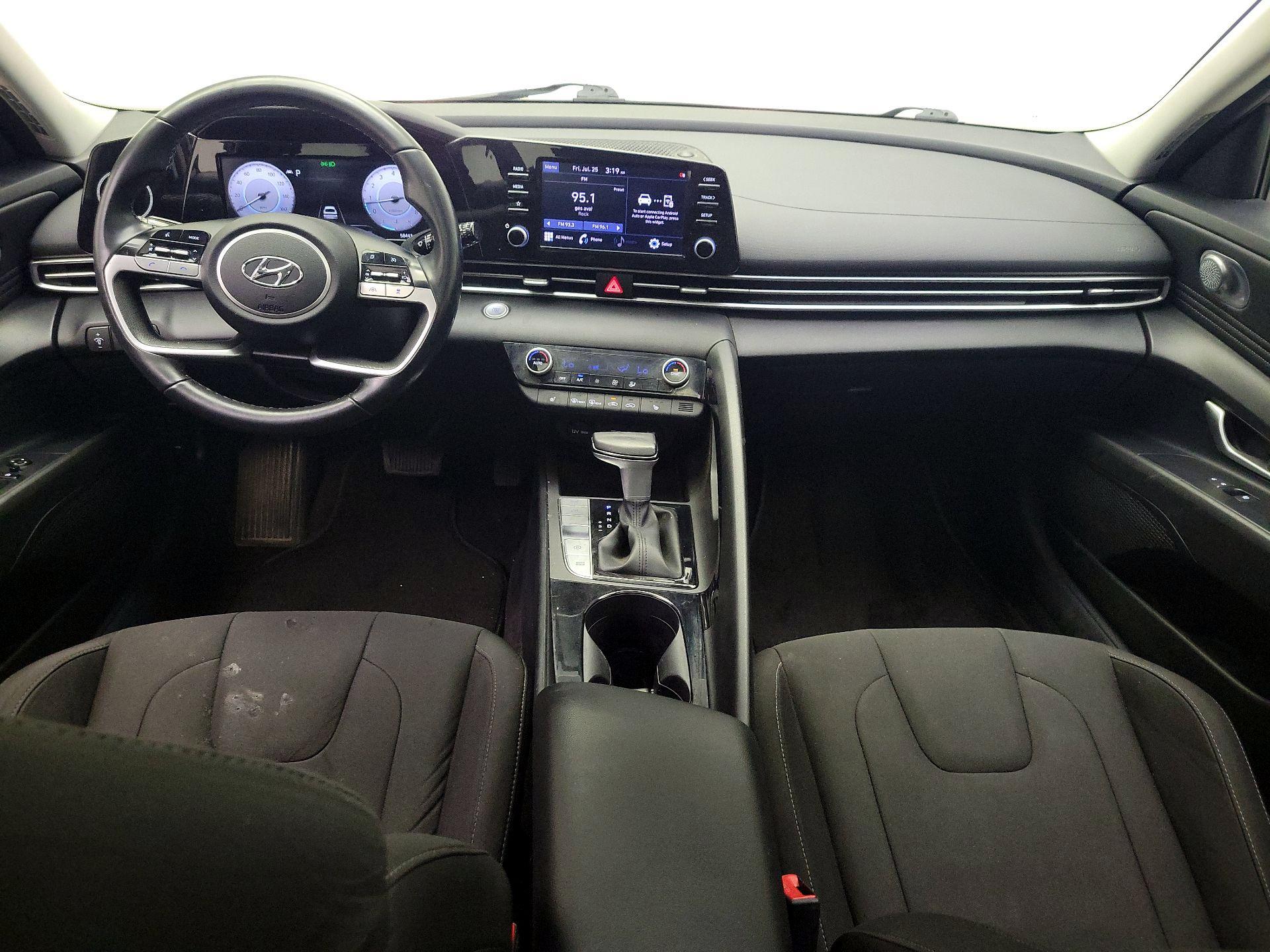 Thumbnail: 2022 Hyundai Elantra - 9