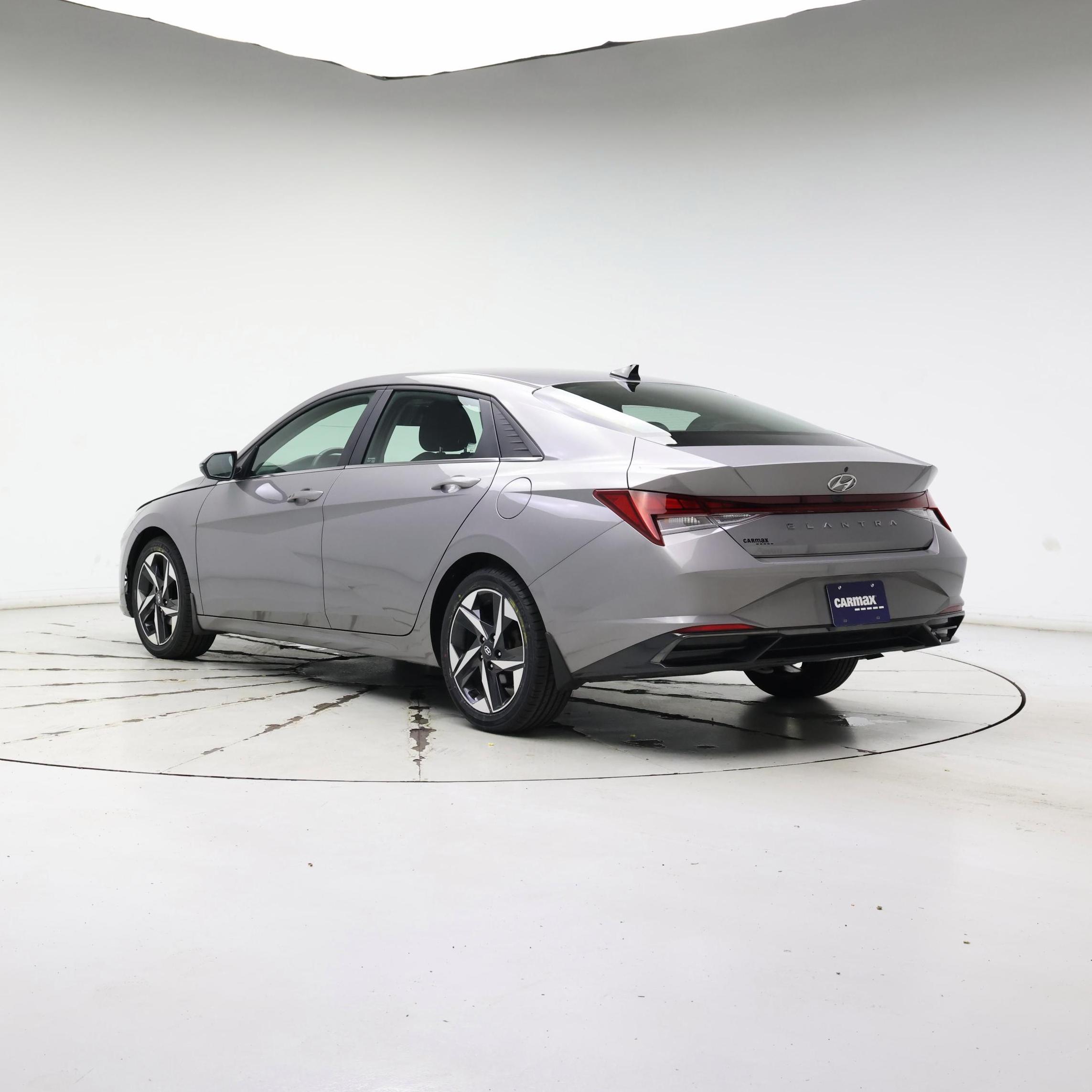Thumbnail: 2022 Hyundai Elantra - 2