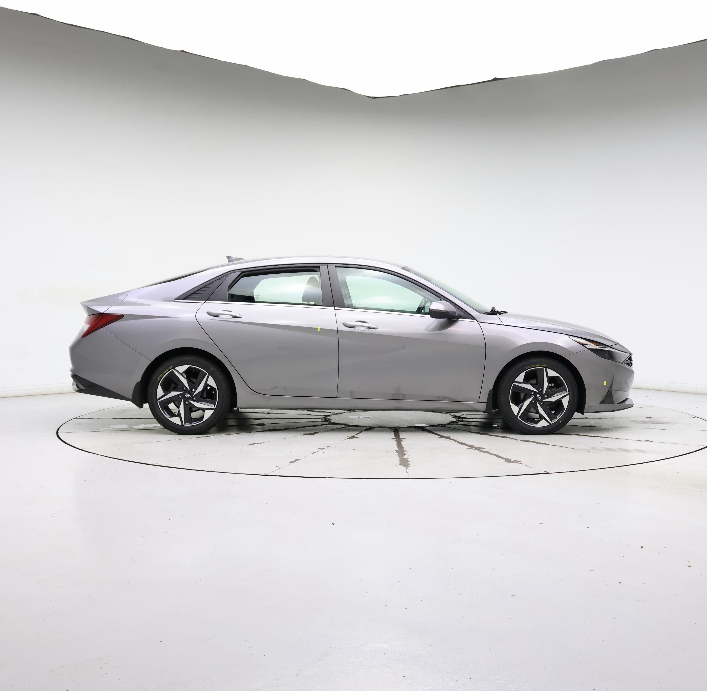 Thumbnail: 2022 Hyundai Elantra - 7