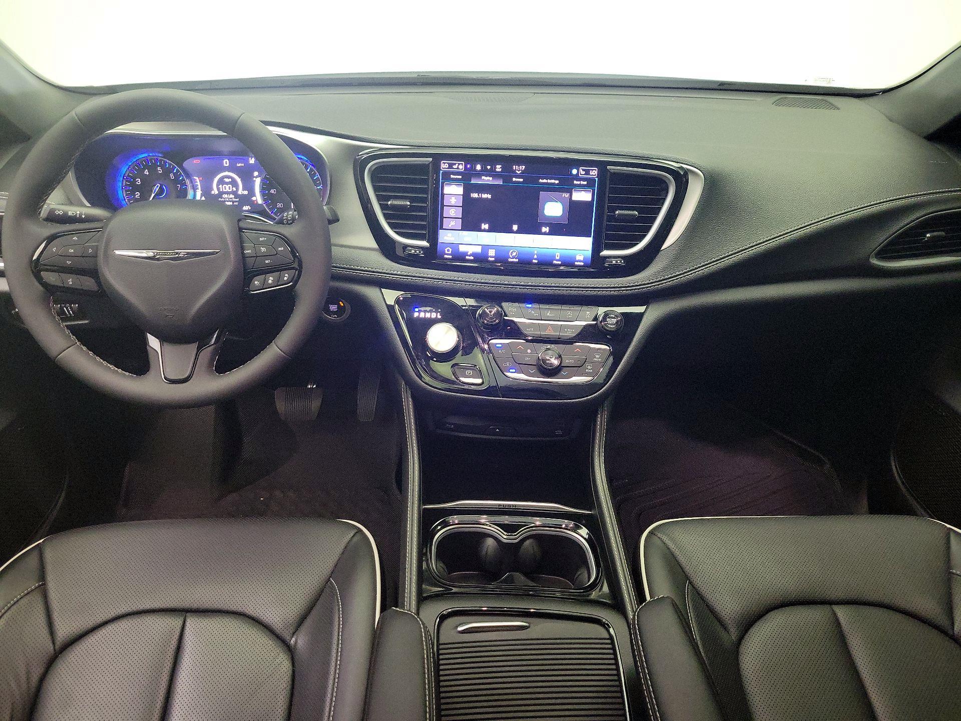 Thumbnail: 2024 Chrysler Pacifica - 9