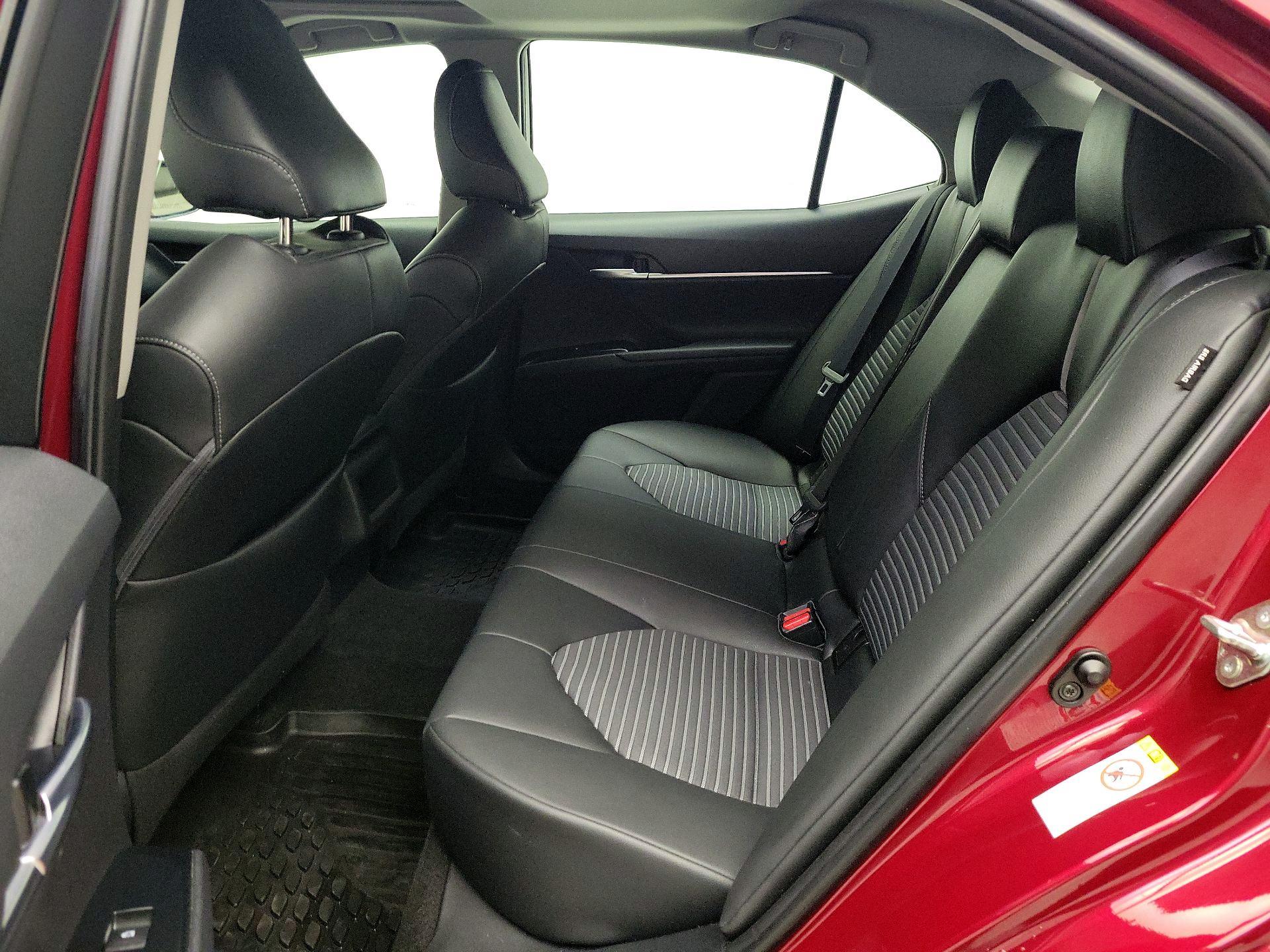 Thumbnail: 2018 Toyota Camry - 20