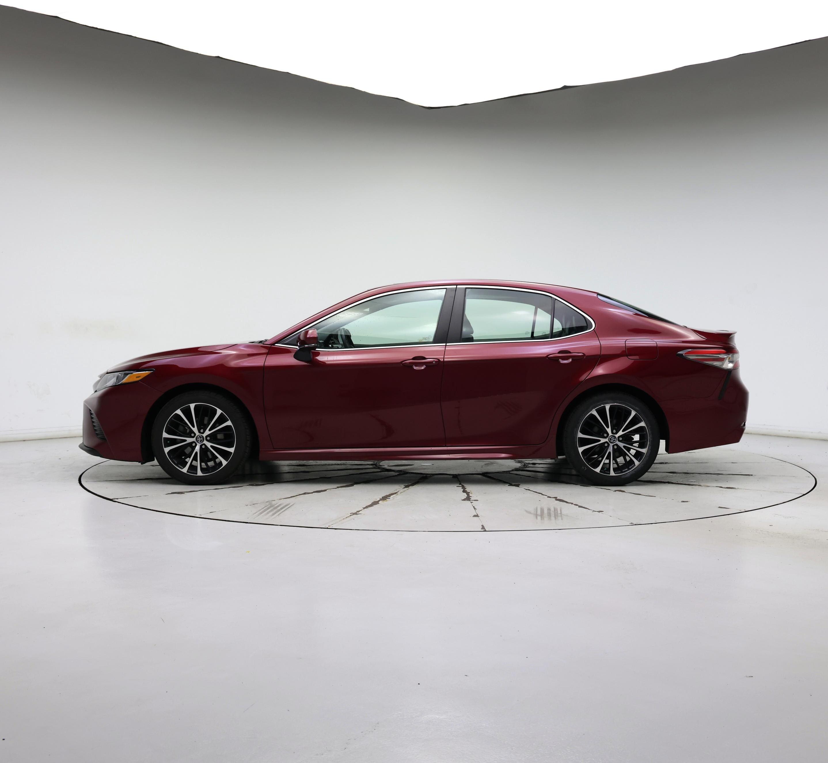 Thumbnail: 2018 Toyota Camry - 3