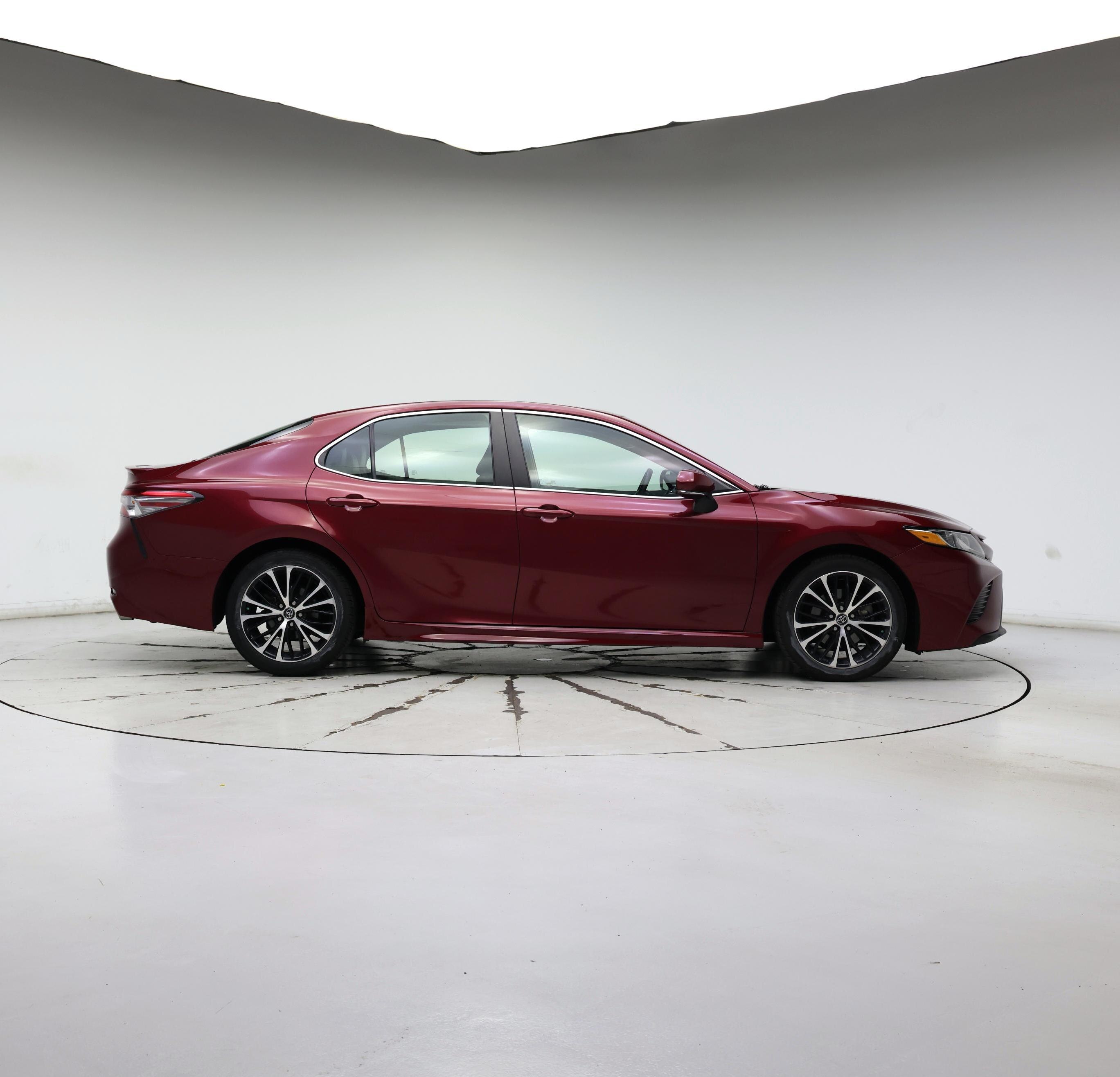 Thumbnail: 2018 Toyota Camry - 7