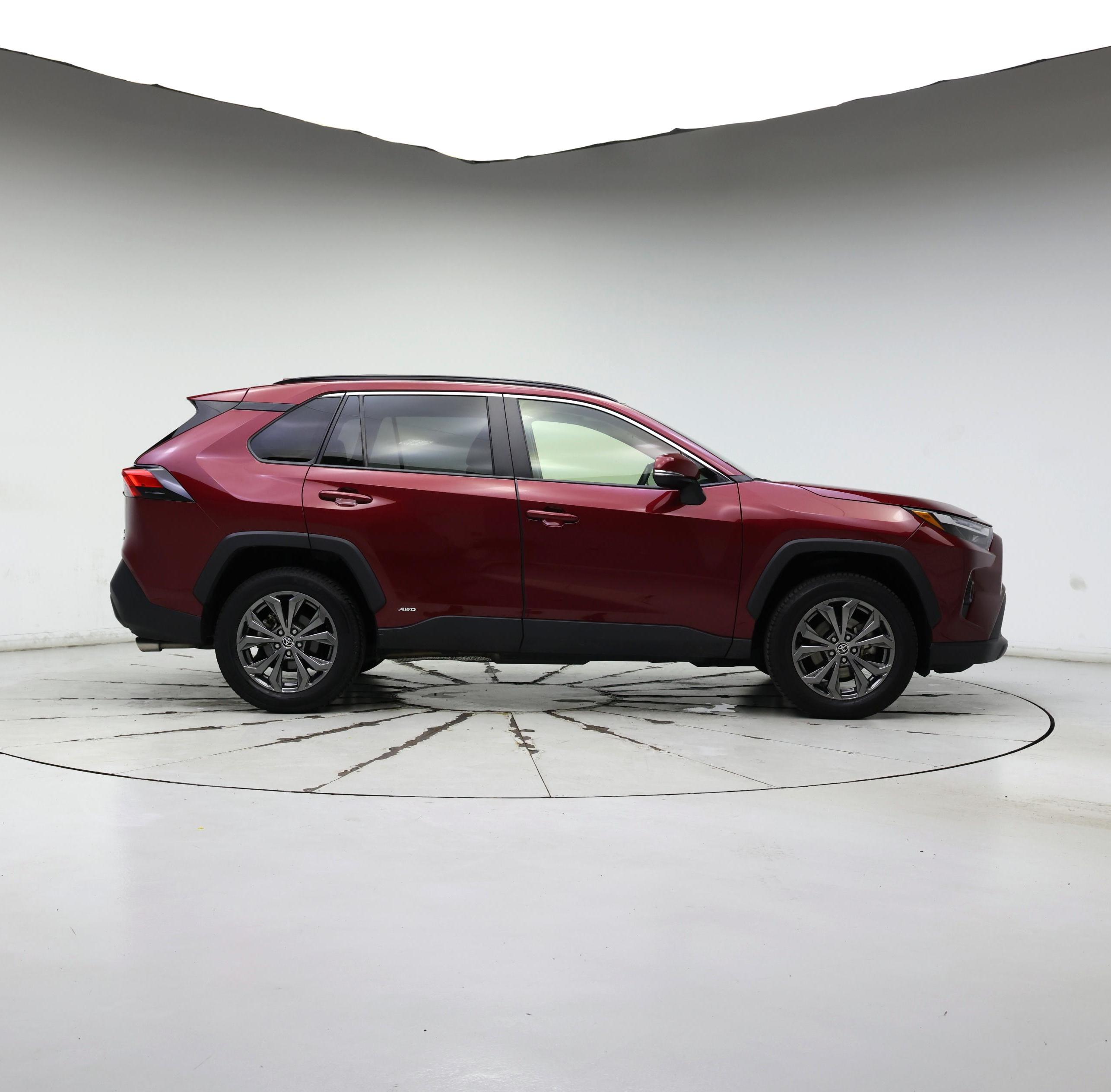Thumbnail: 2022 Toyota RAV4 - 7