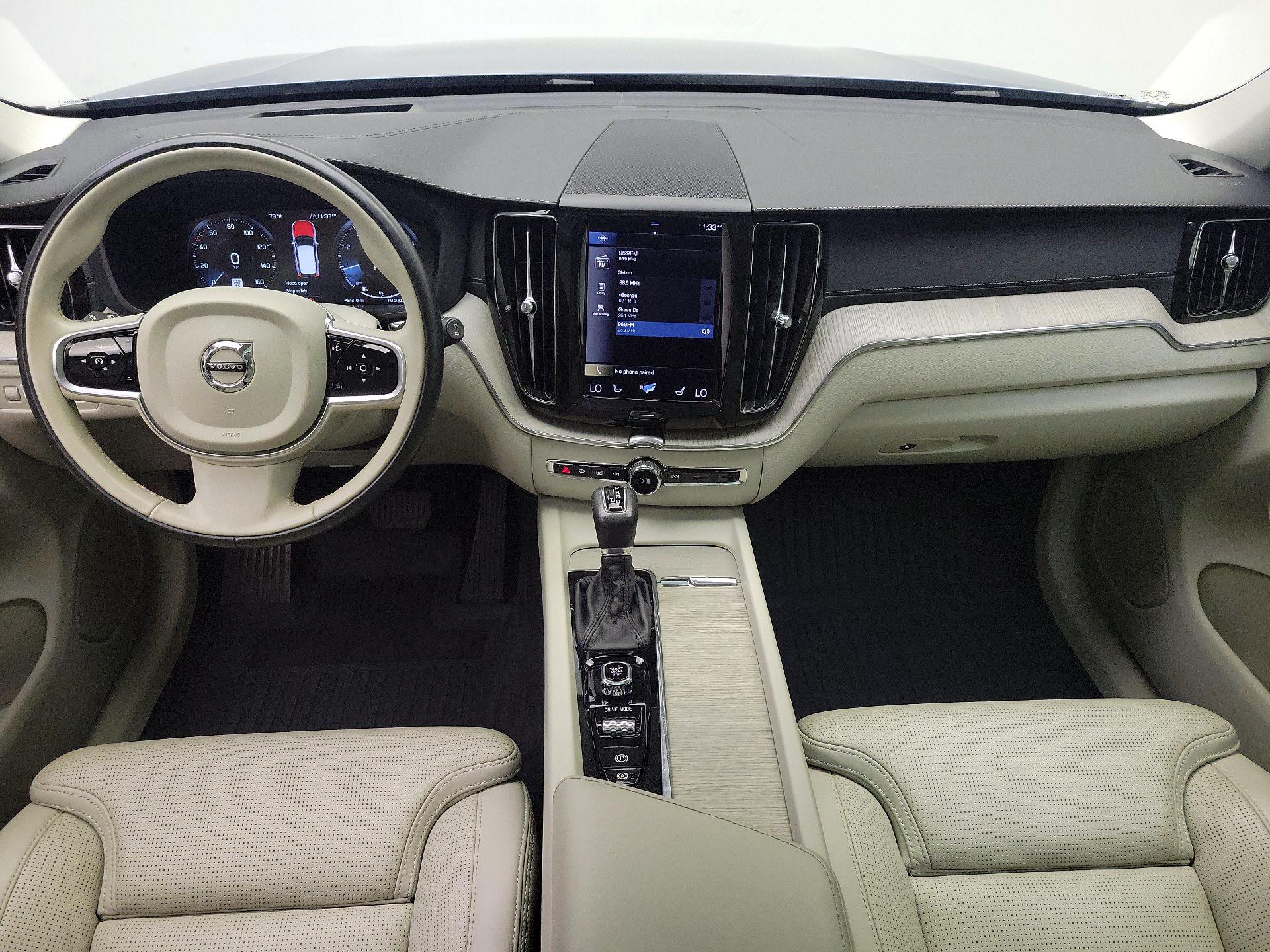 Thumbnail: 2018 Volvo XC60 - 9