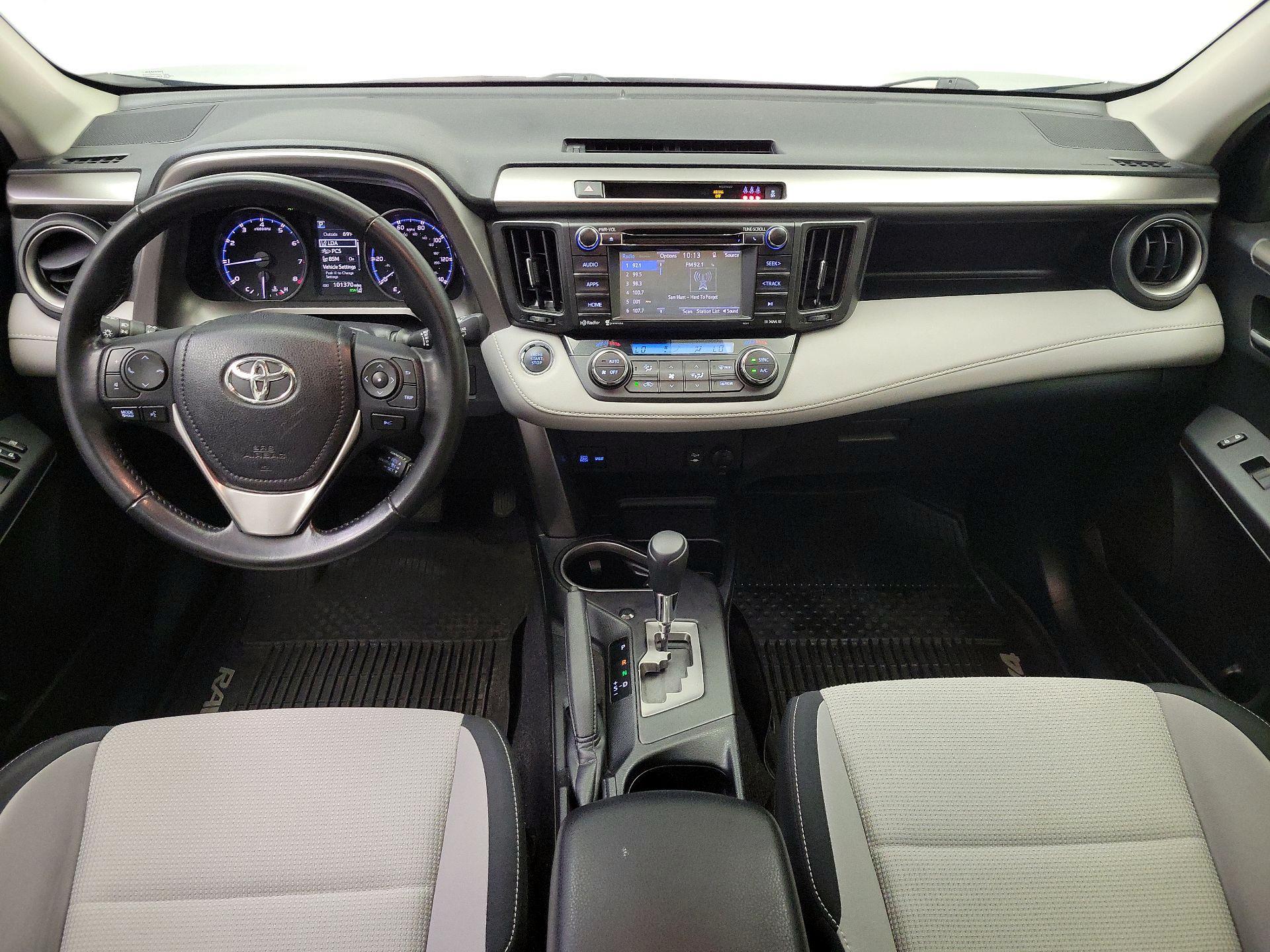 Thumbnail: 2018 Toyota RAV4 - 9