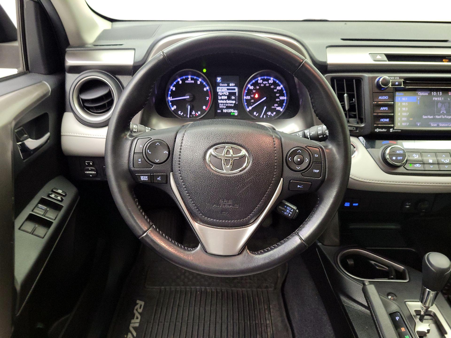 Thumbnail: 2018 Toyota RAV4 - 10