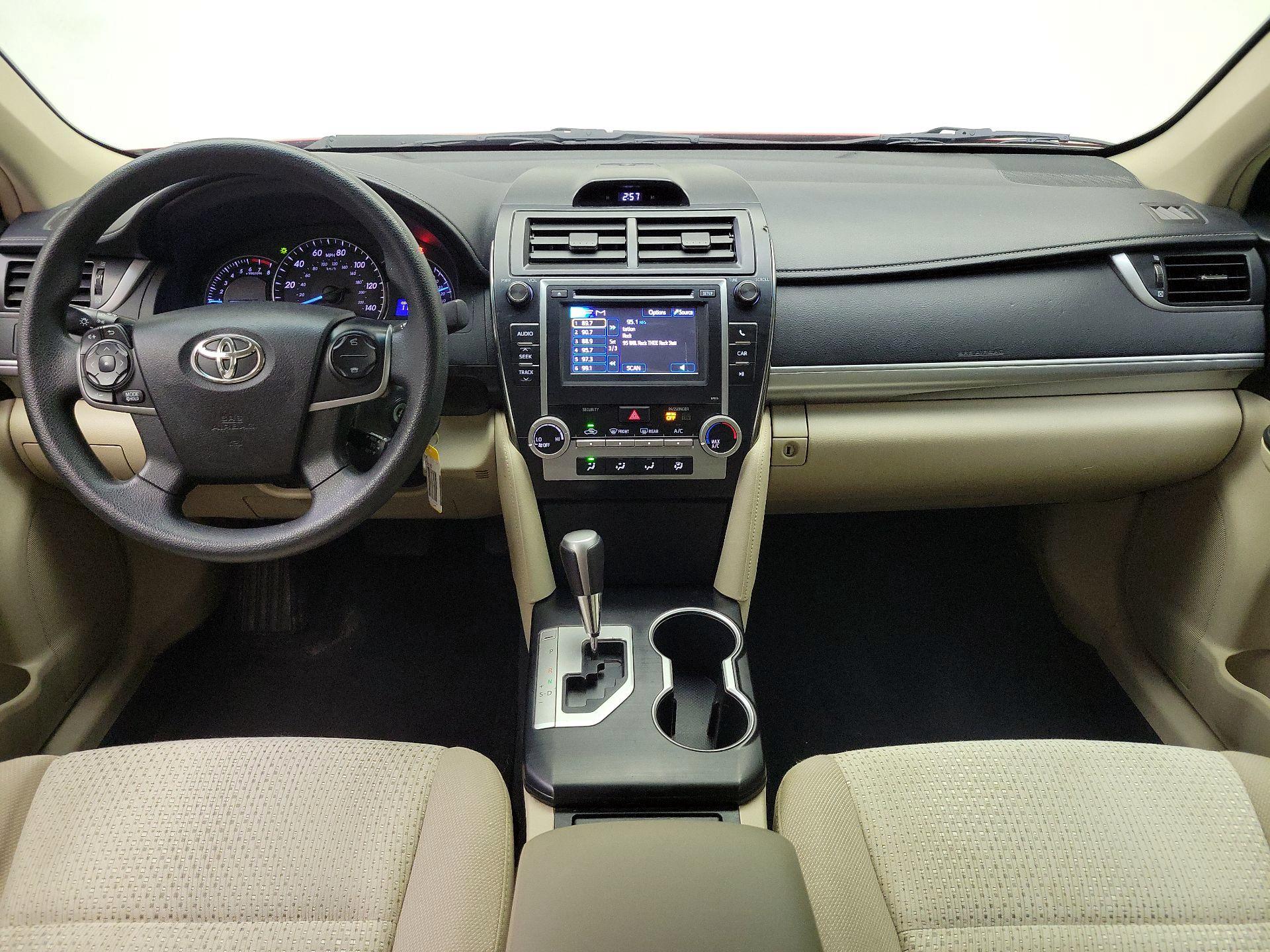 Thumbnail: 2014 Toyota Camry - 9
