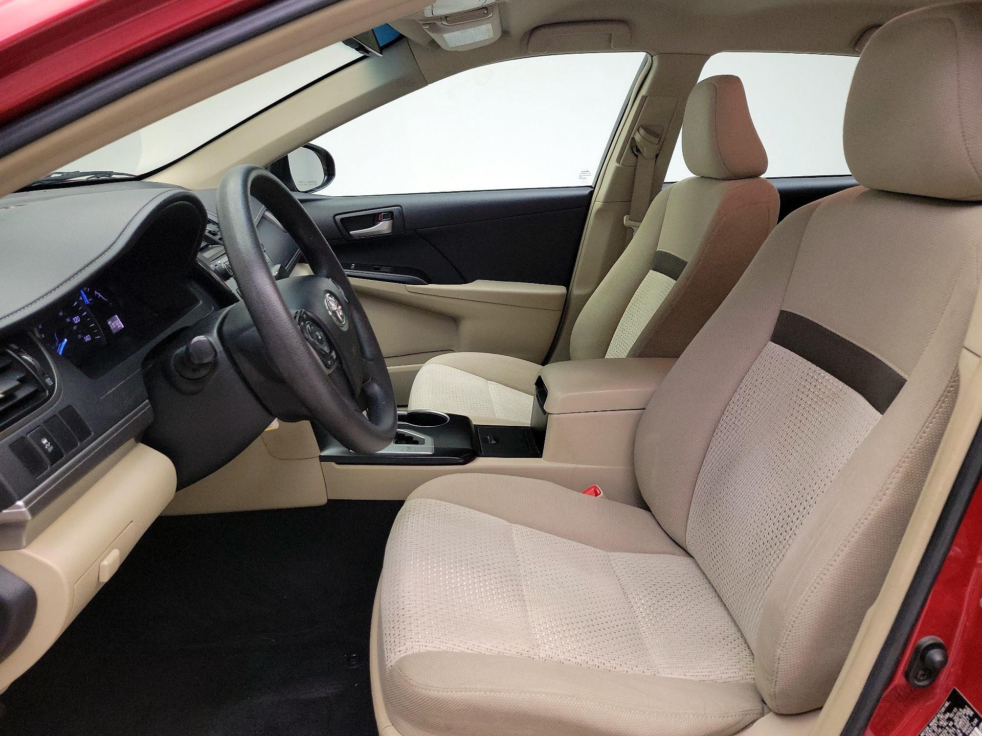 Thumbnail: 2014 Toyota Camry - 11