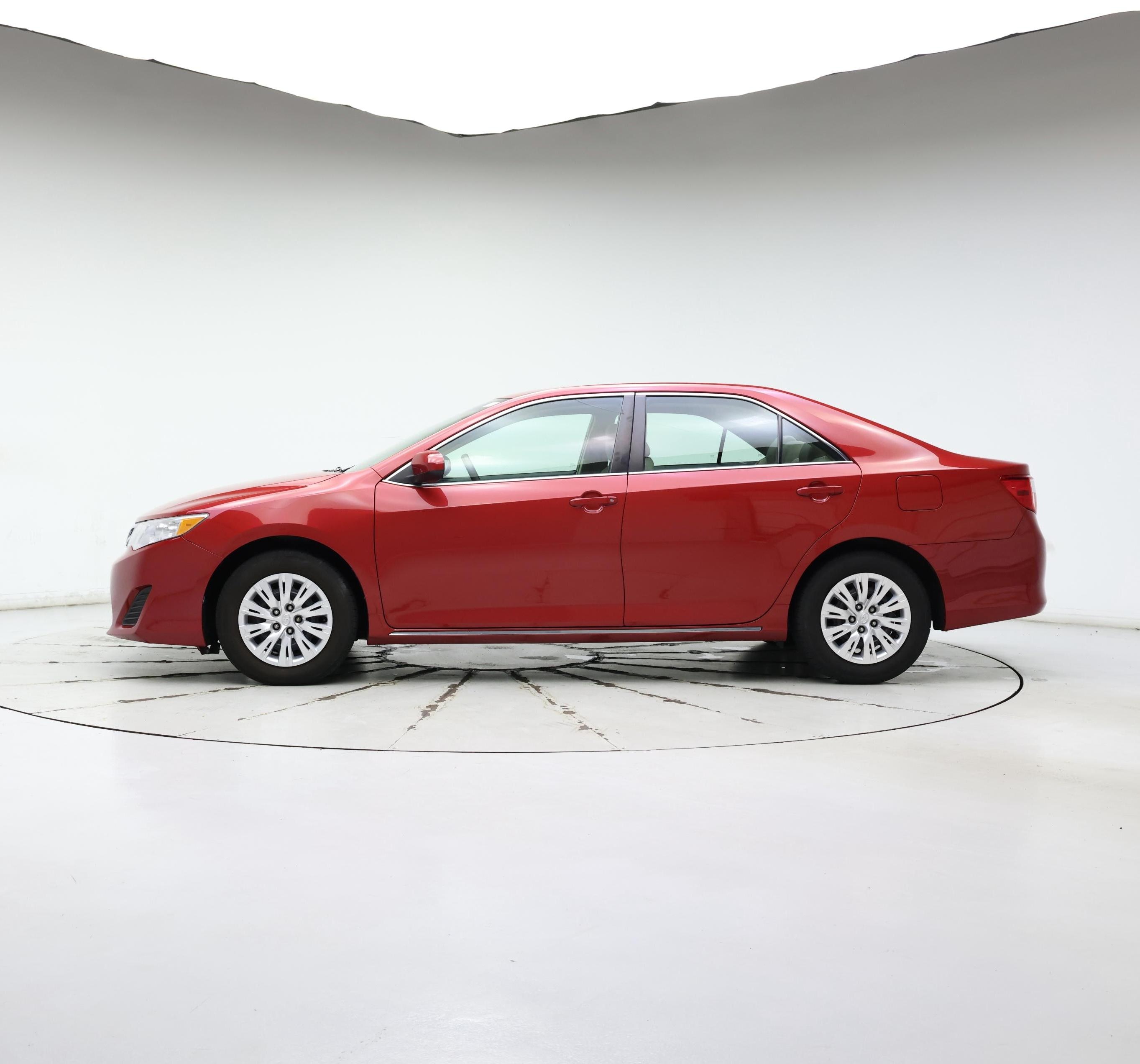 Thumbnail: 2014 Toyota Camry - 3