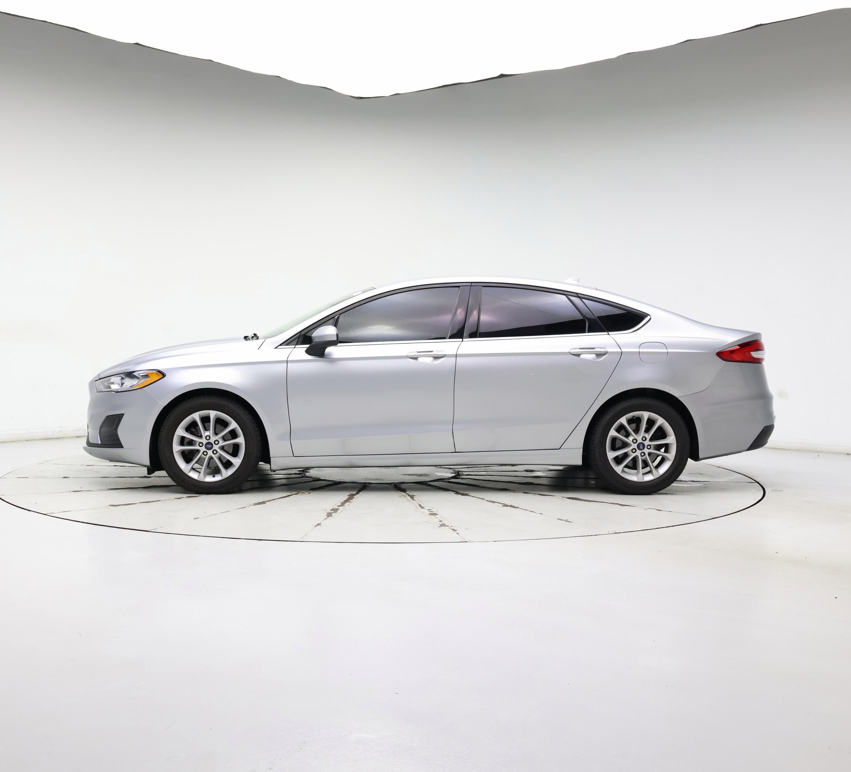 Thumbnail: 2020 Ford Fusion - 3