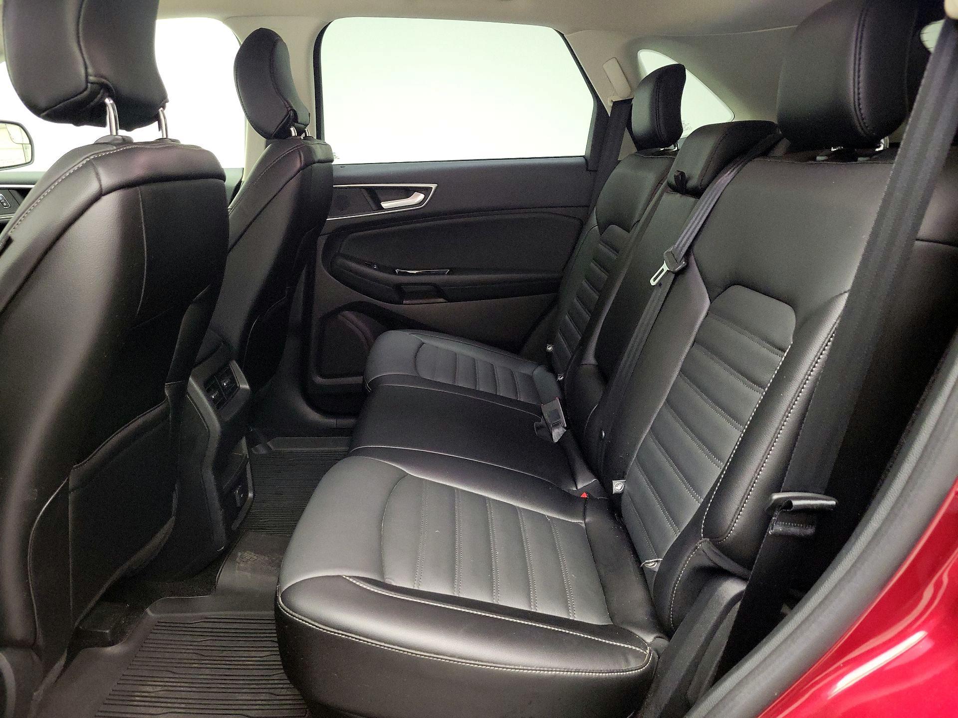 Thumbnail: 2018 Ford Edge - 18