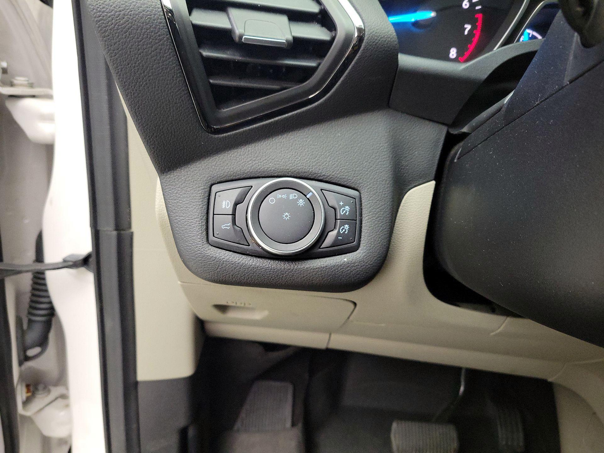 Thumbnail: 2017 Ford Escape - 13