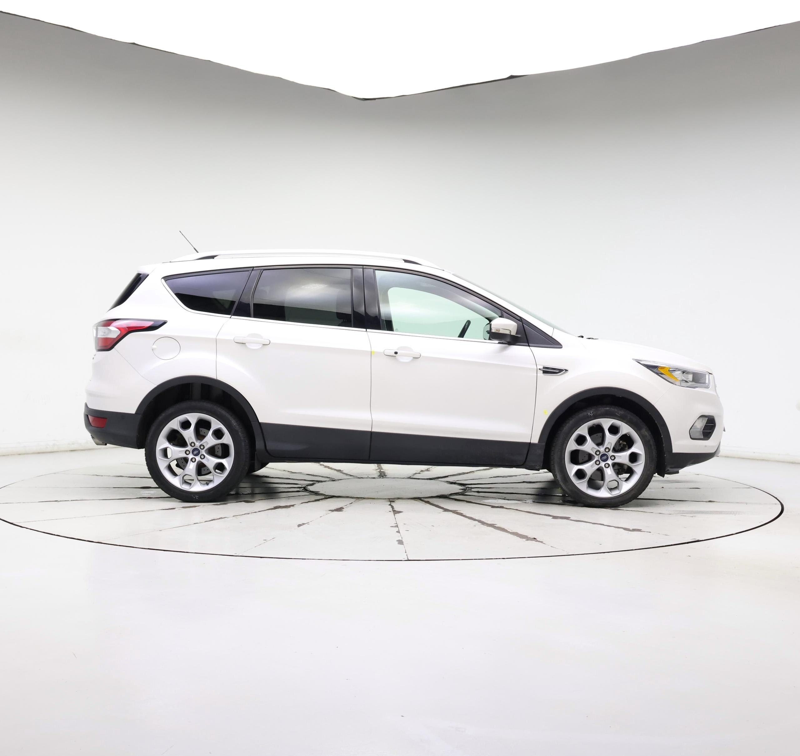 Thumbnail: 2017 Ford Escape - 7