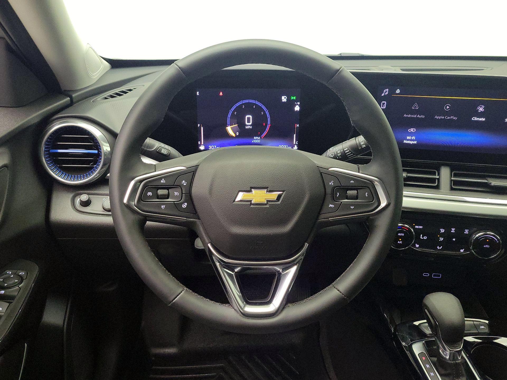 Thumbnail: 2025 Chevrolet Trax - 10