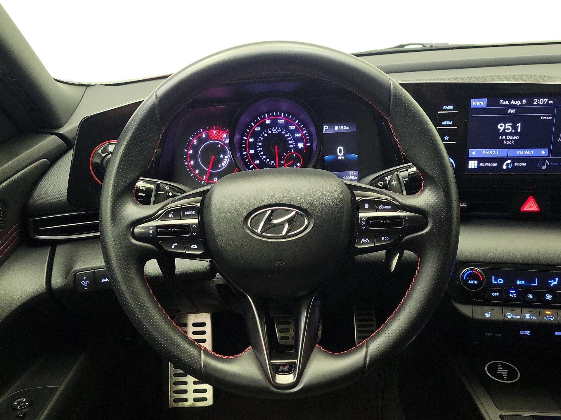 Thumbnail: 2022 Hyundai Elantra - 10