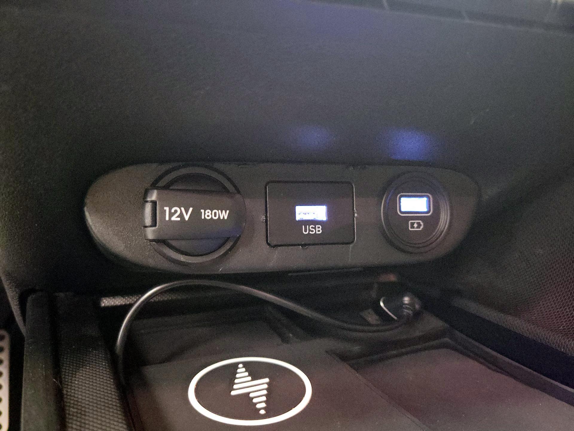 Thumbnail: 2022 Hyundai Elantra - 18