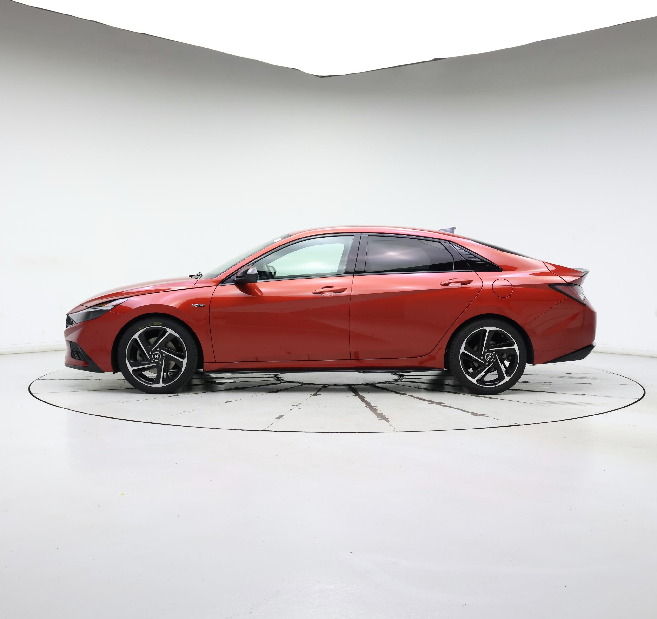 Thumbnail: 2022 Hyundai Elantra - 3