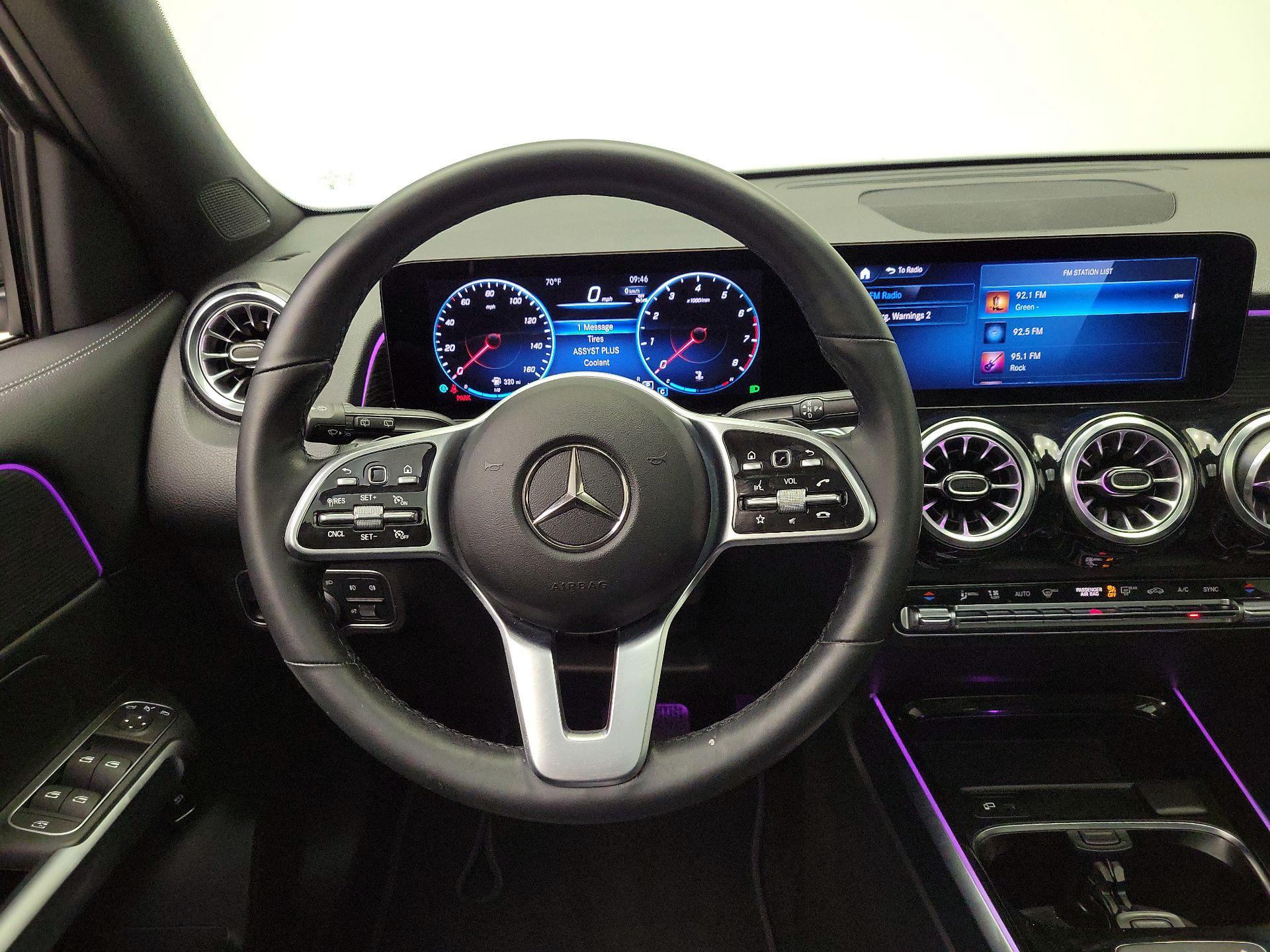 Thumbnail: 2023 Mercedes-Benz GLB - 10