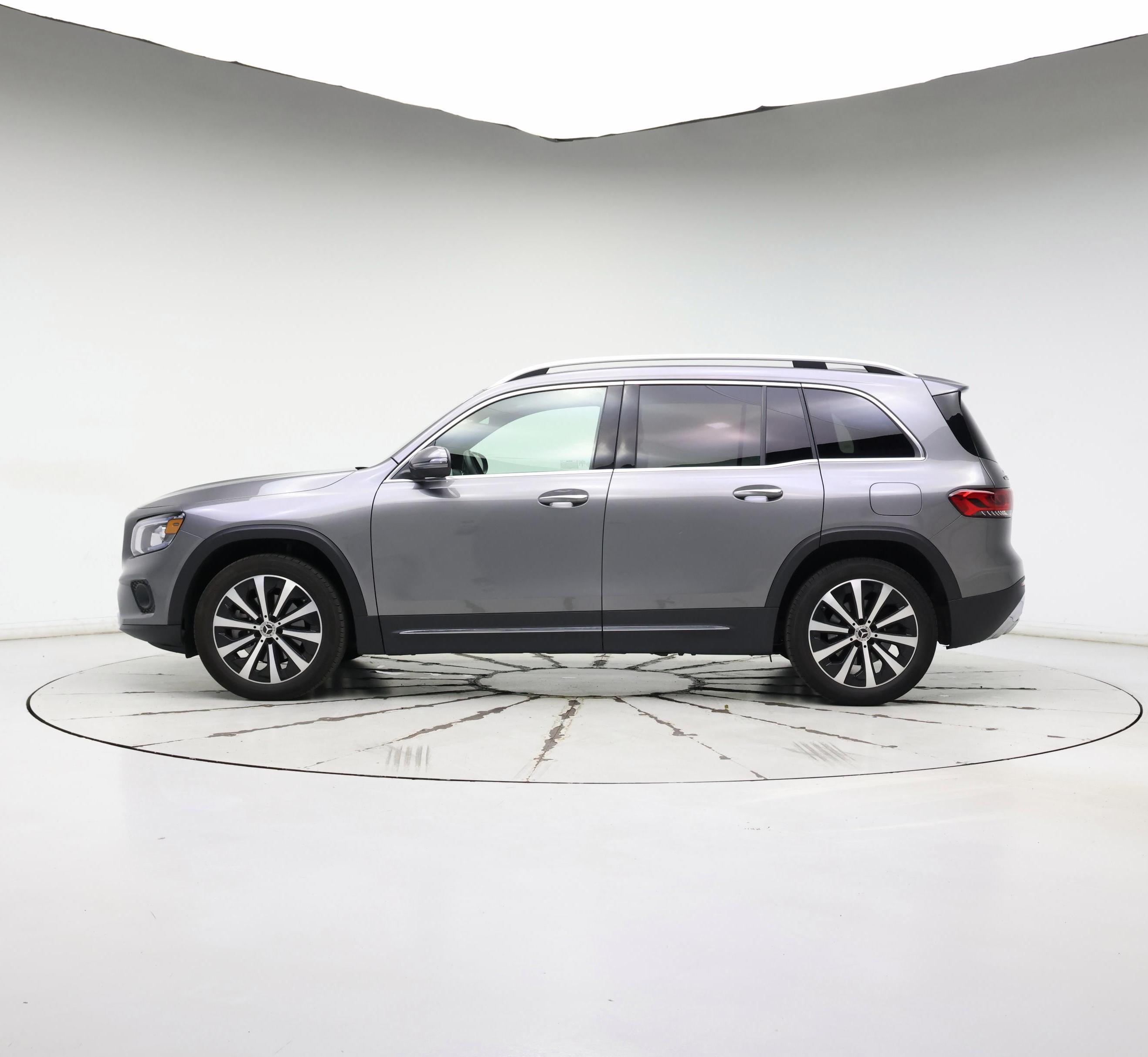 Thumbnail: 2023 Mercedes-Benz GLB - 3