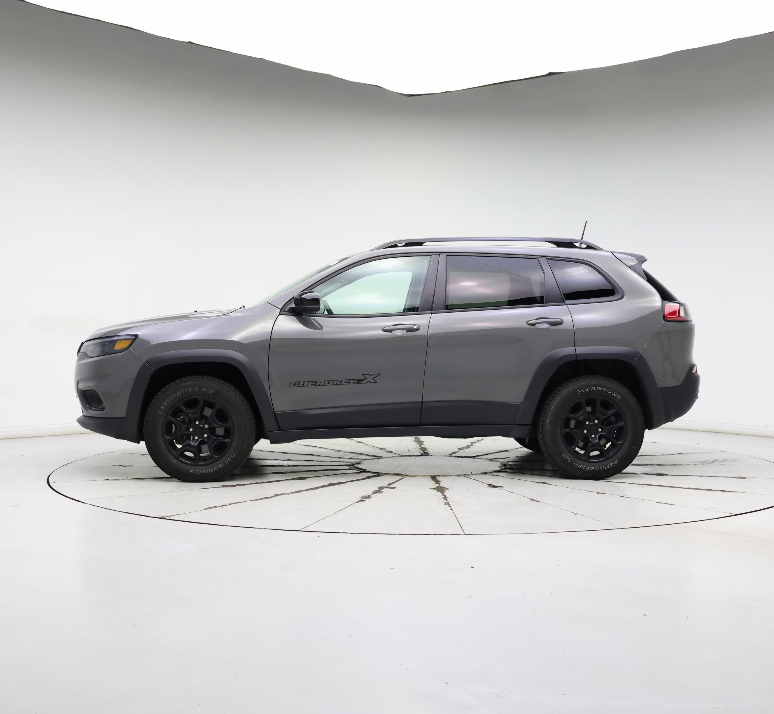 Thumbnail: 2022 Jeep Cherokee - 3