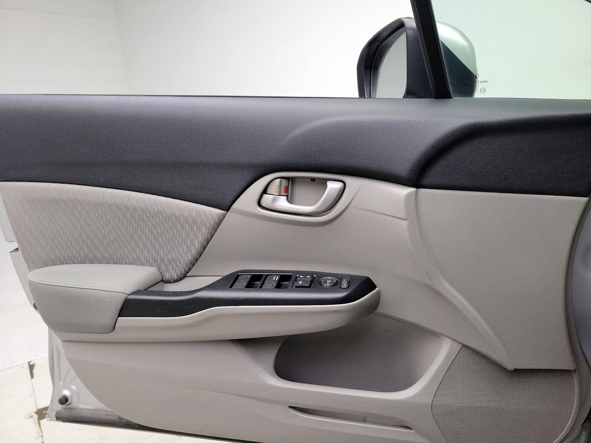 Thumbnail: 2015 Honda Civic - 12
